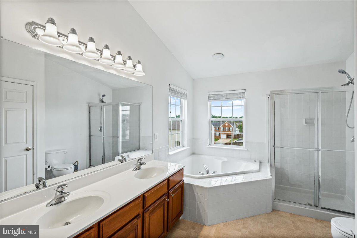 STRATFORD PLACE - Residential