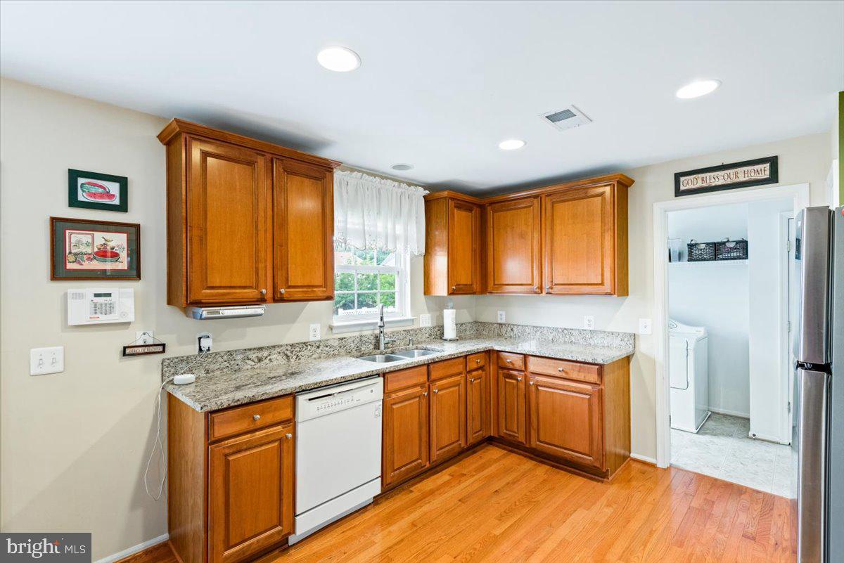 STRATFORD PLACE - Residential