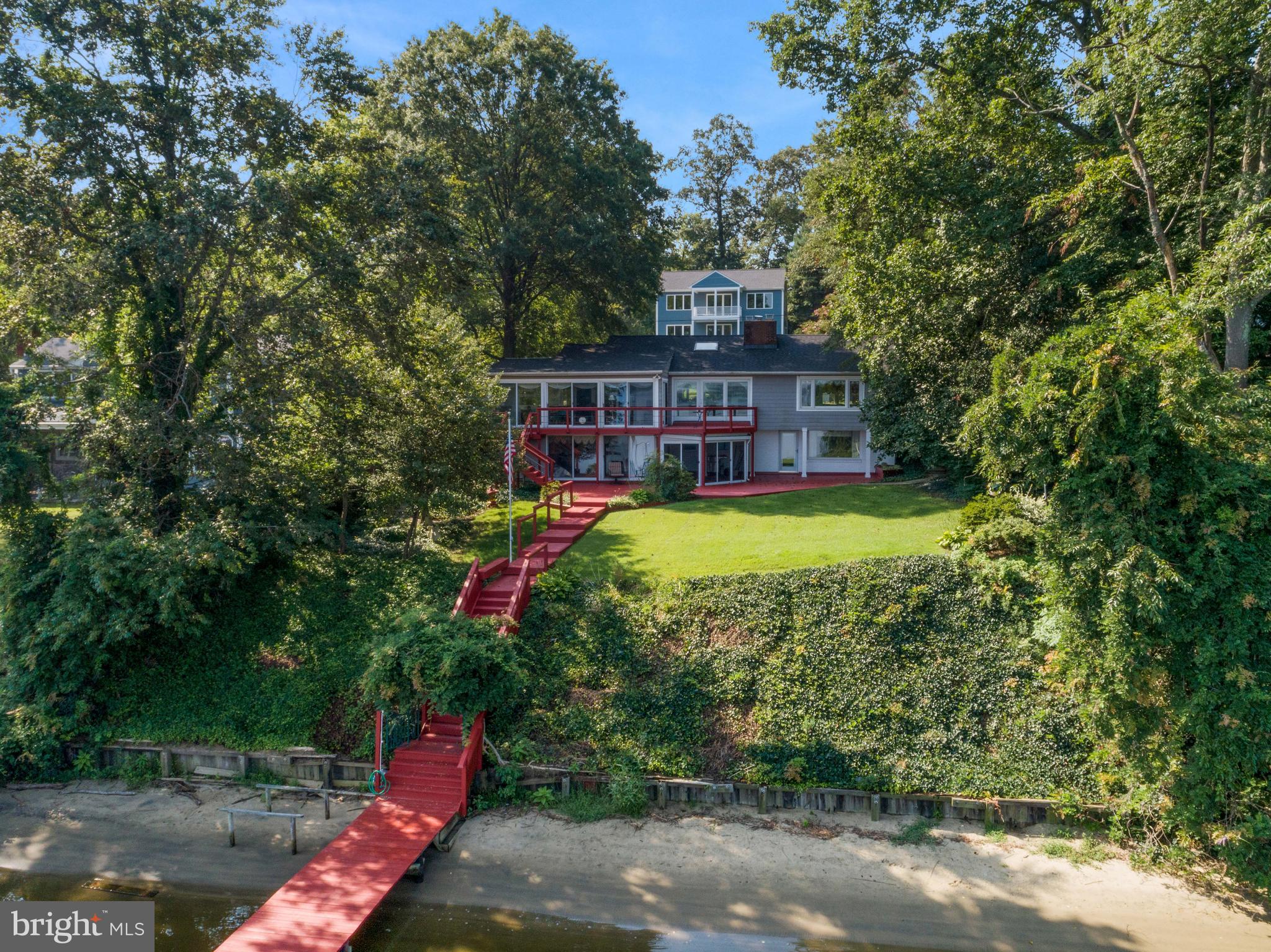 LOCH HAVEN - Residential