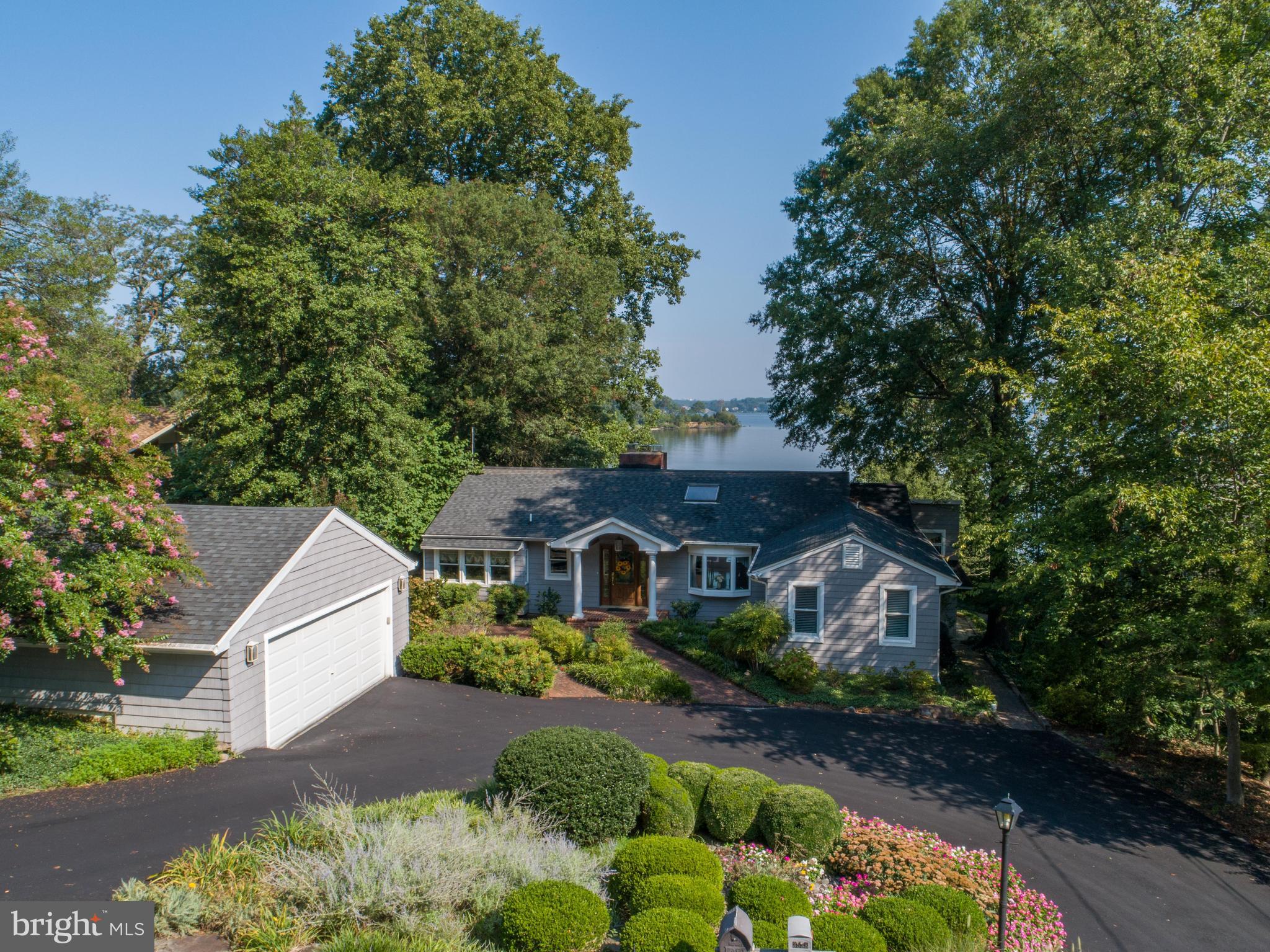 LOCH HAVEN - Residential