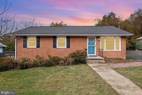 289 LOCUST DRIVE STRASBURG VA 22657