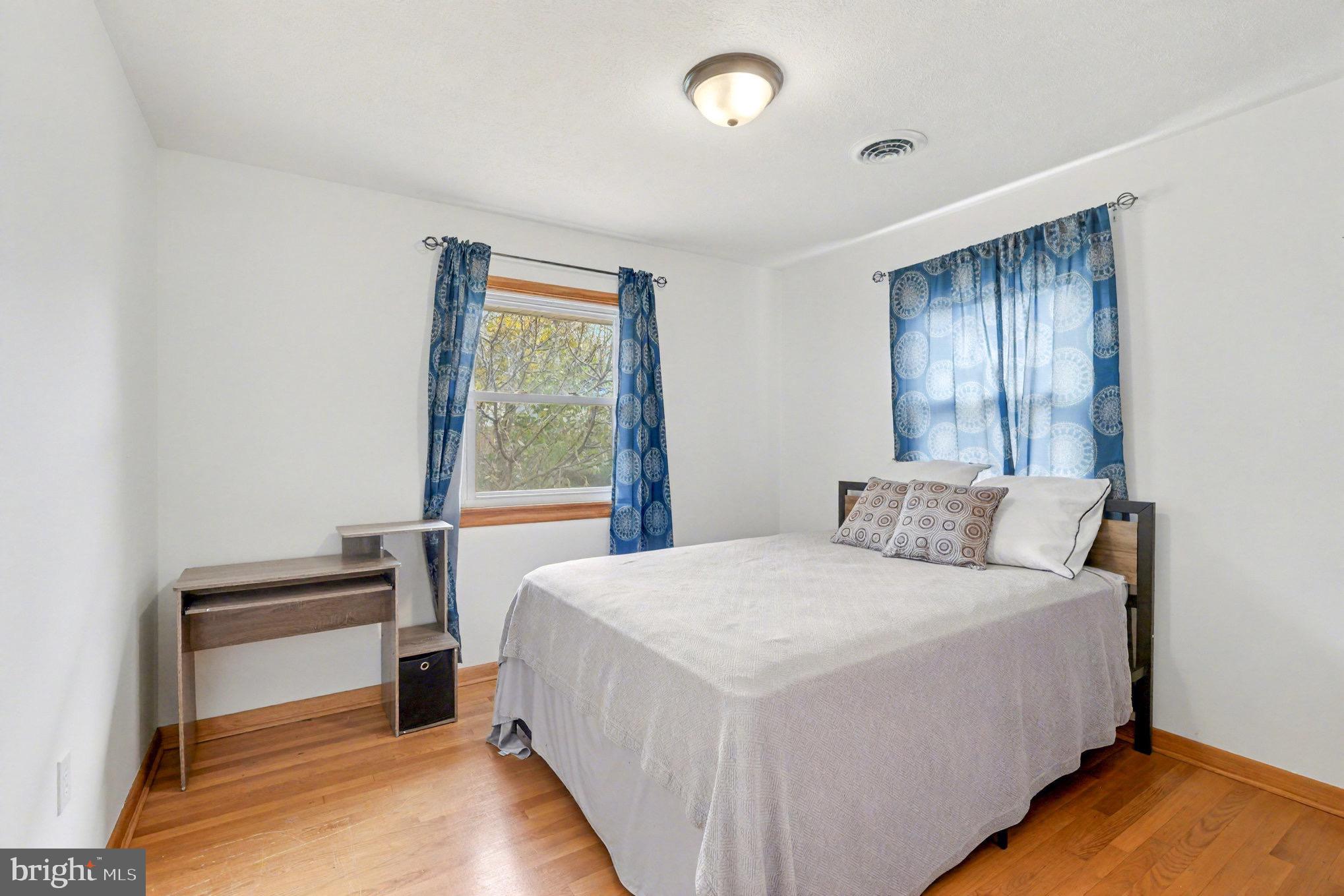 STRASBURG - Residential