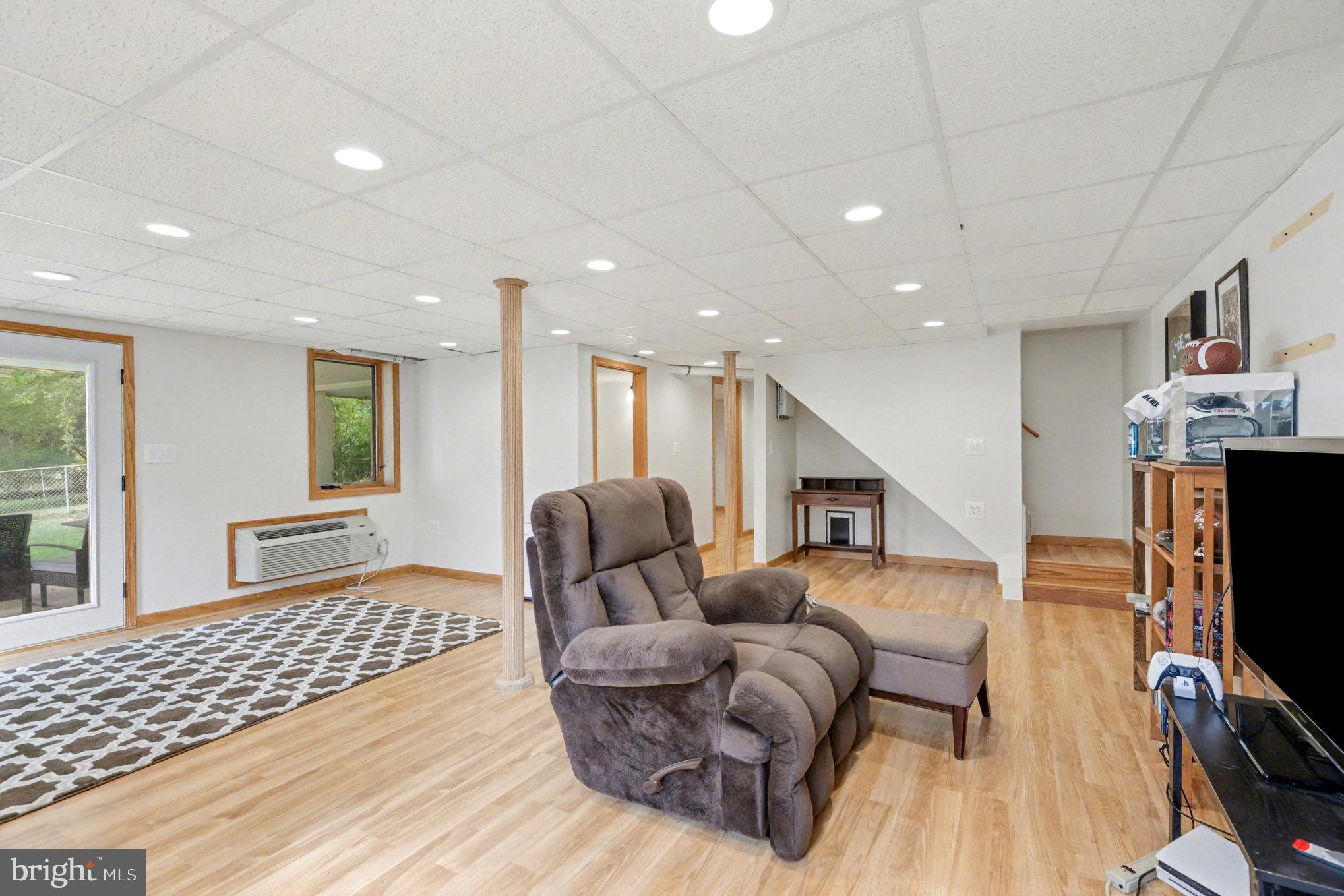 STRASBURG - Residential