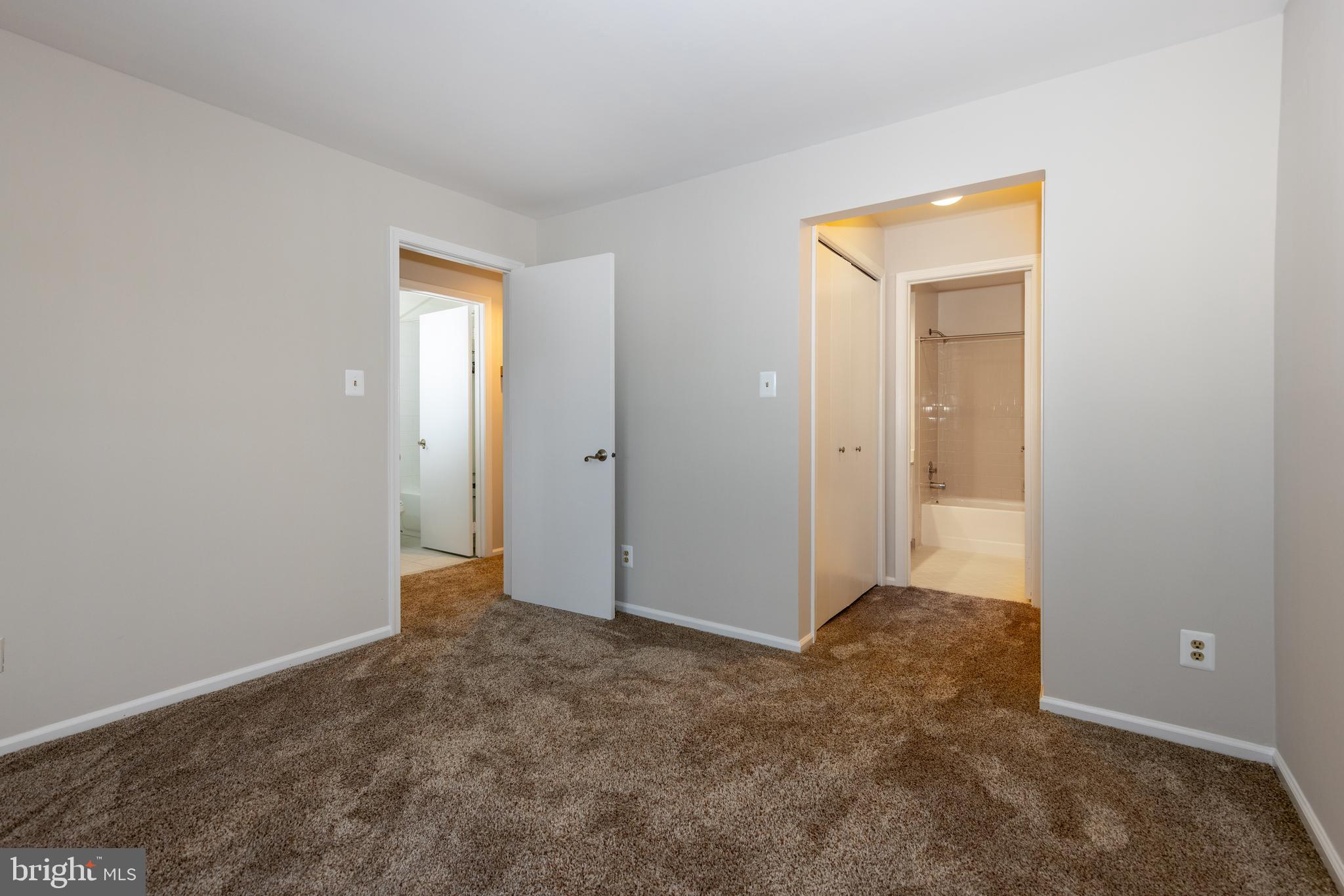 GRAYS POINTE - Residential