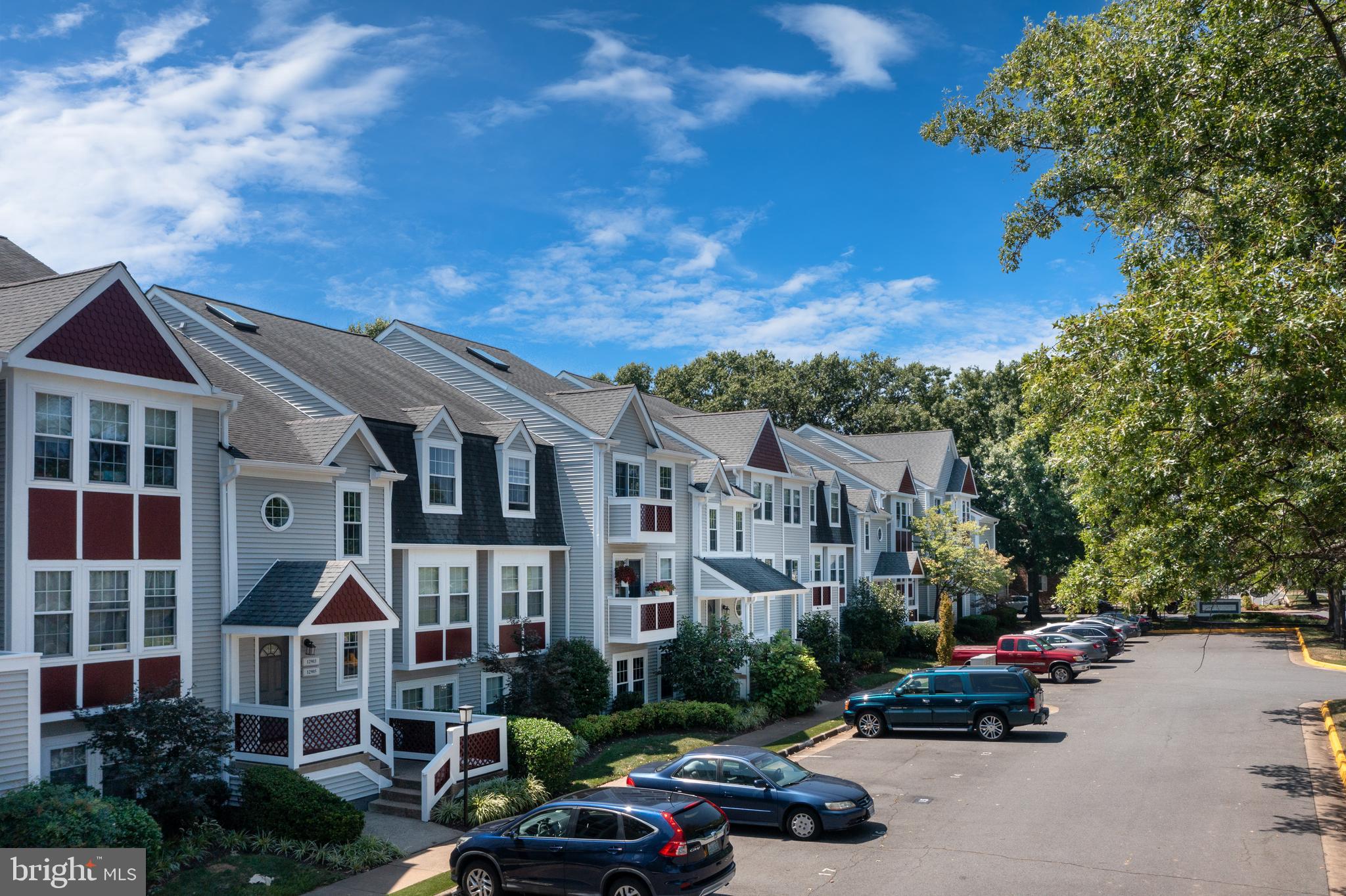 GRAYS POINTE - Residential