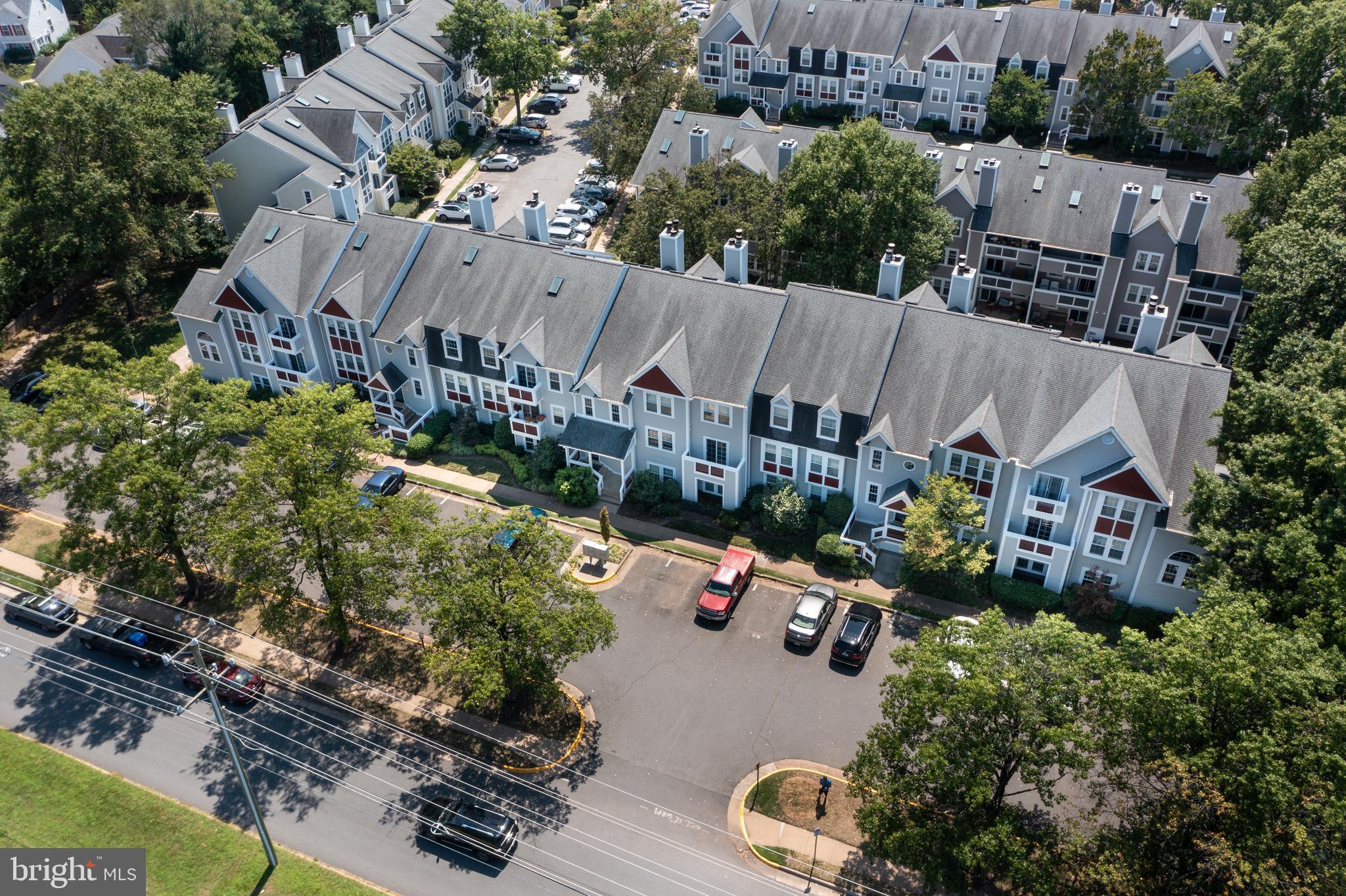 GRAYS POINTE - Residential