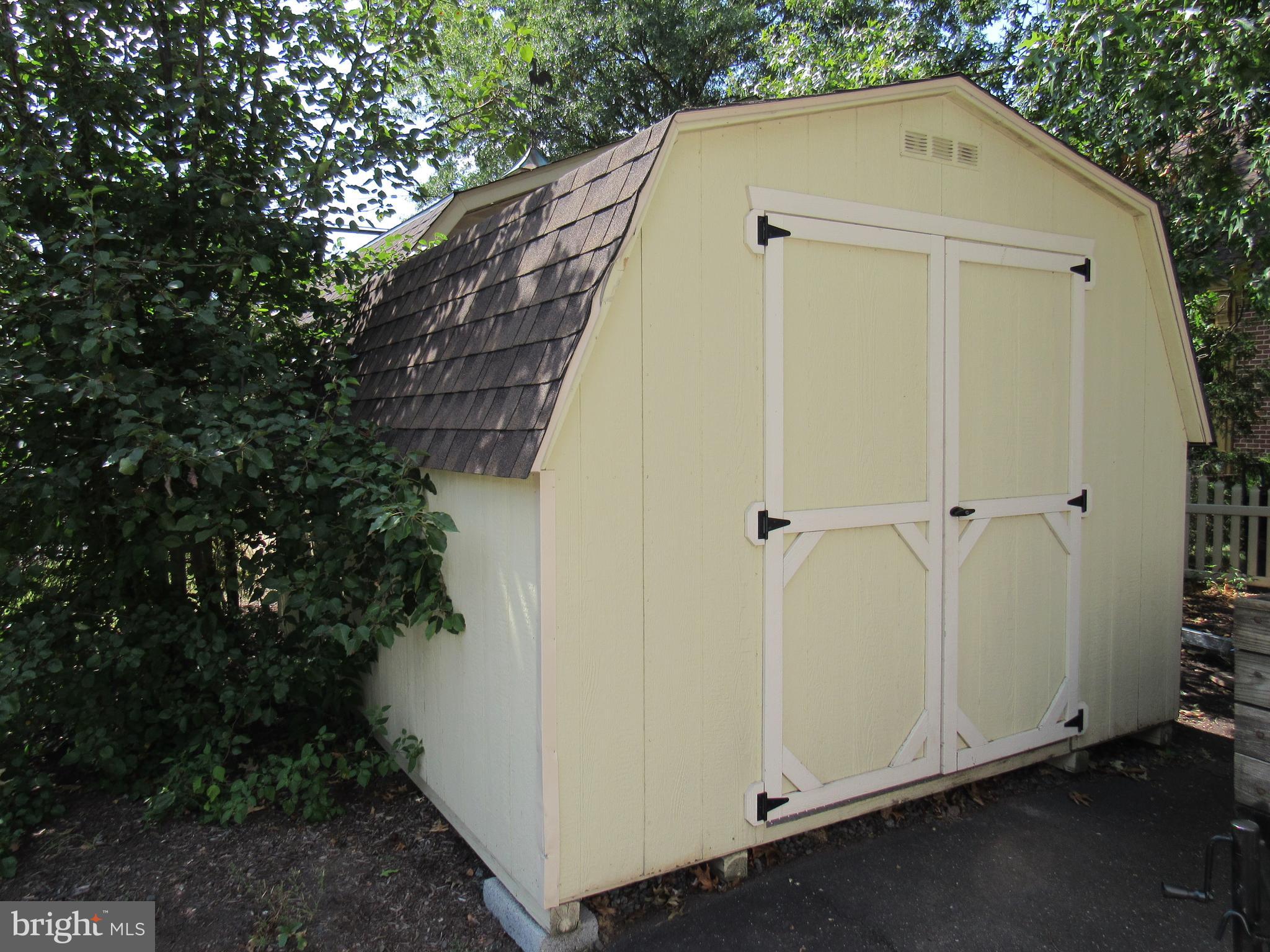 ROSEDALE - Residential