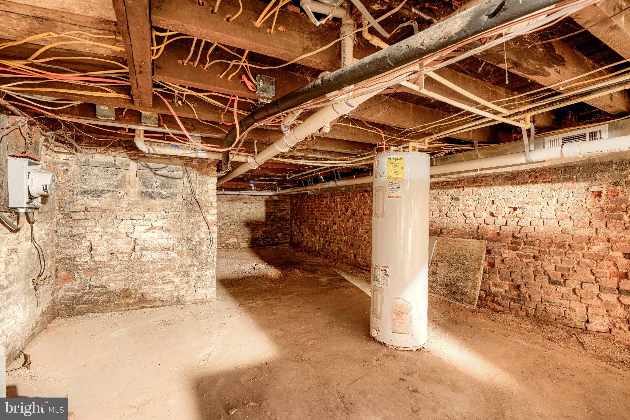SANDTOWN-WINCHESTER - Residential