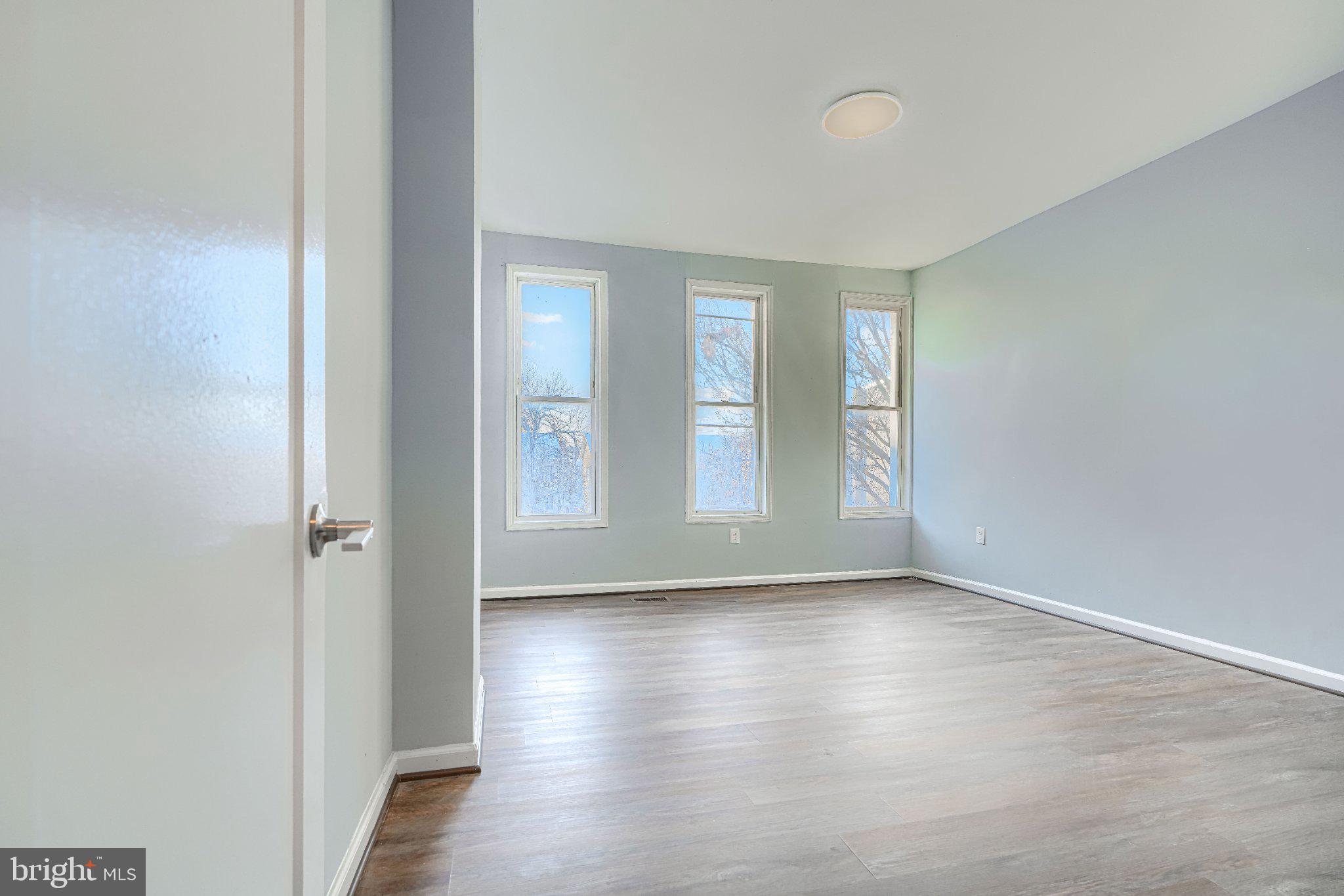 SANDTOWN-WINCHESTER - Residential