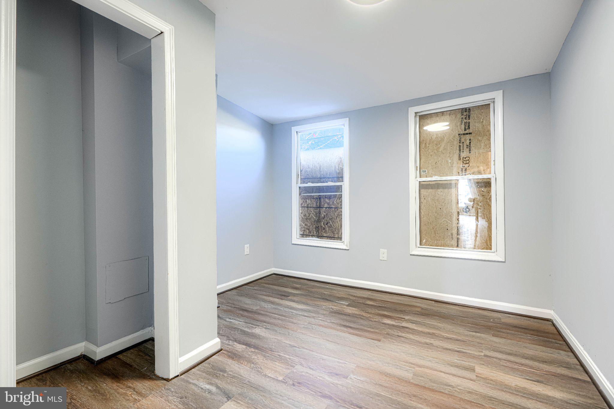 SANDTOWN-WINCHESTER - Residential