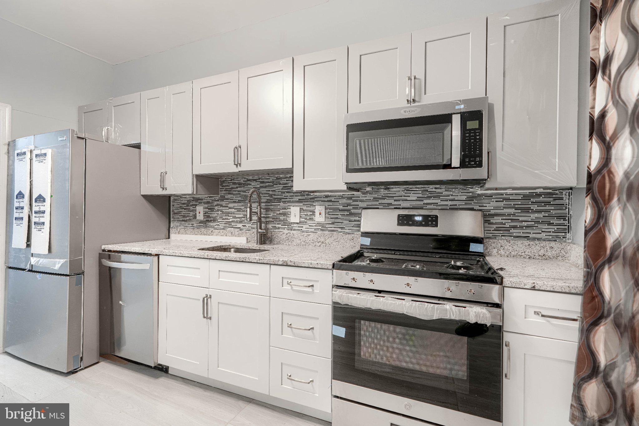 SANDTOWN-WINCHESTER - Residential