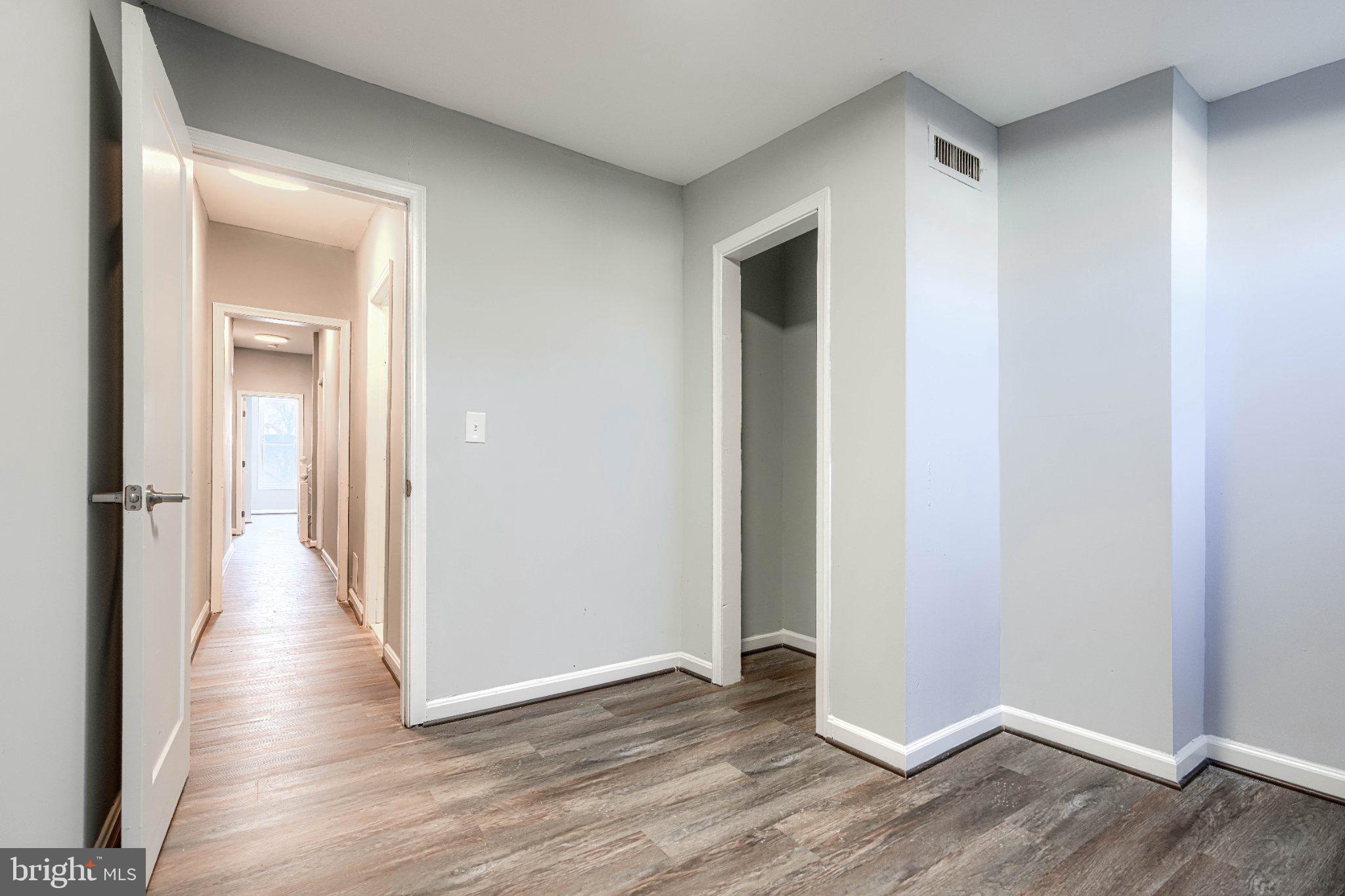 SANDTOWN-WINCHESTER - Residential