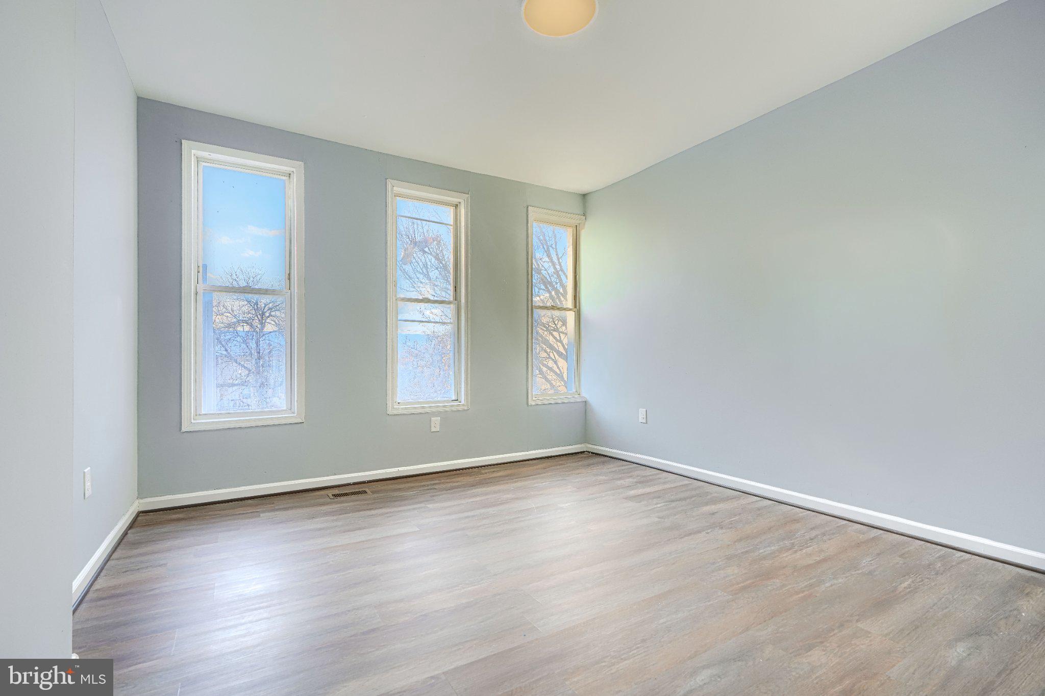 SANDTOWN-WINCHESTER - Residential