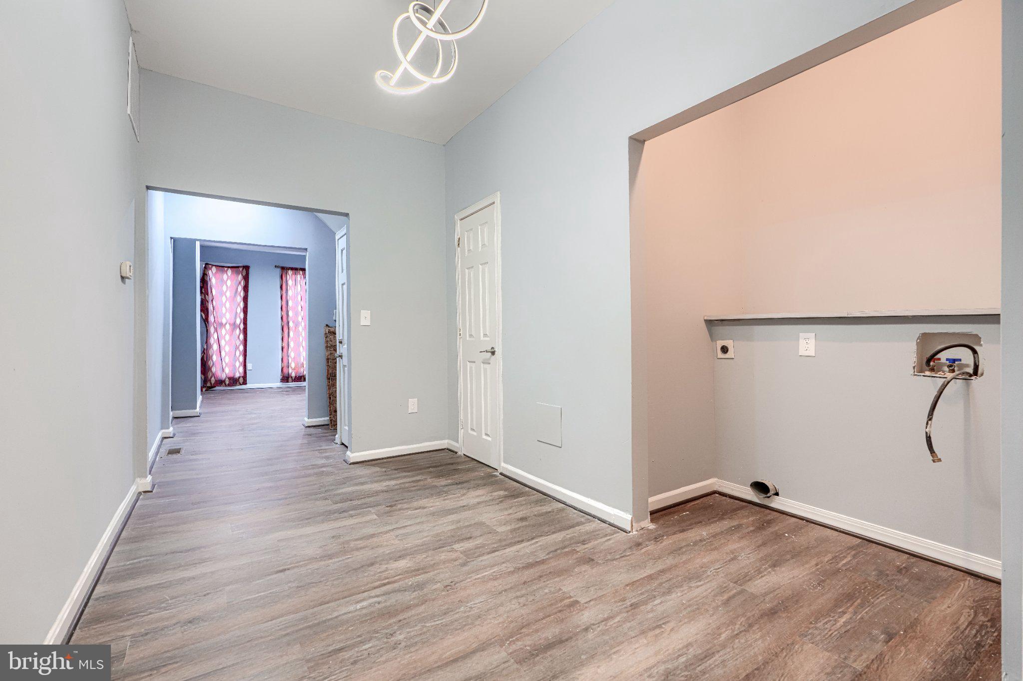 SANDTOWN-WINCHESTER - Residential