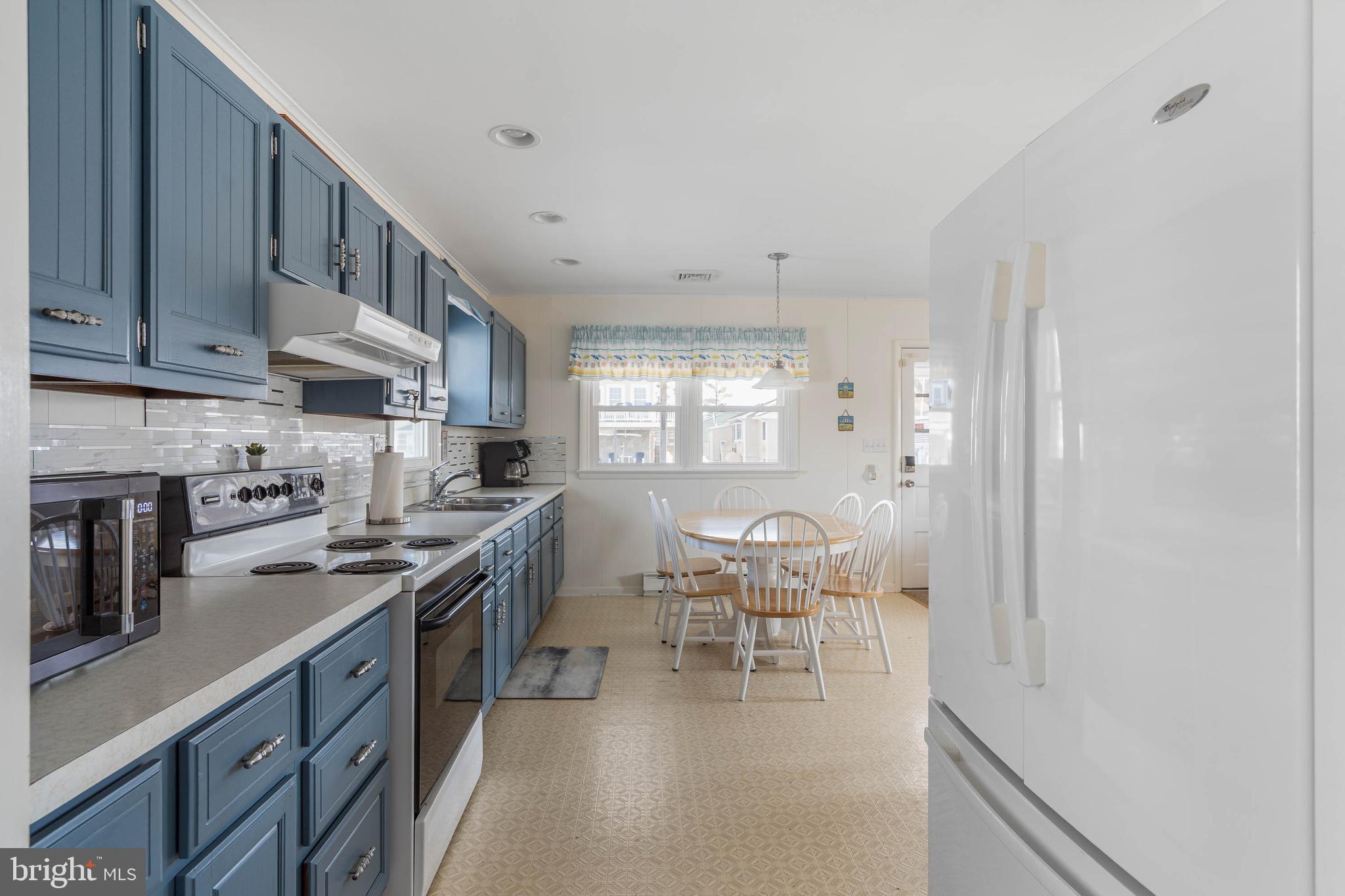 INDIAN RIVER ACRES - Residential