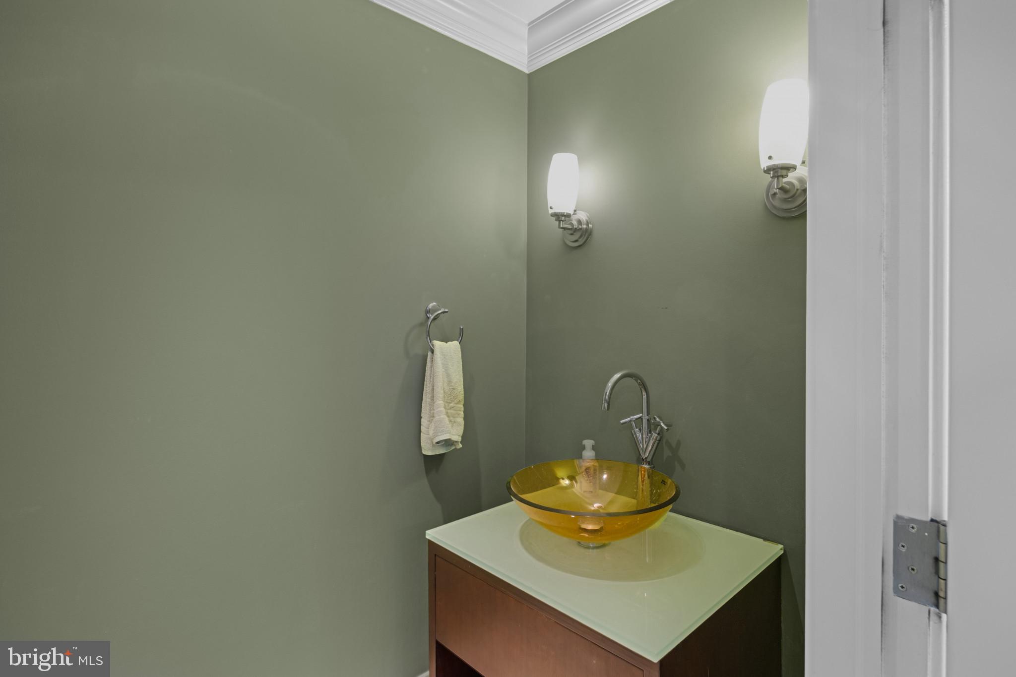 THE RITZ-CARLTON RESIDENCES - Residential
