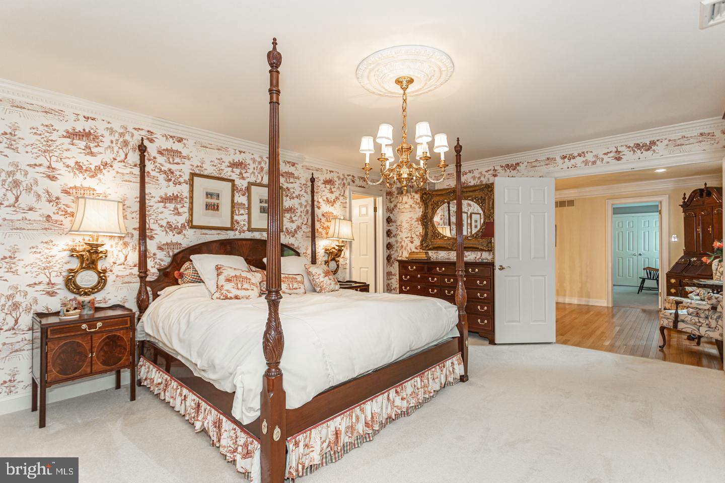 TIMBER KNOLL - Residential