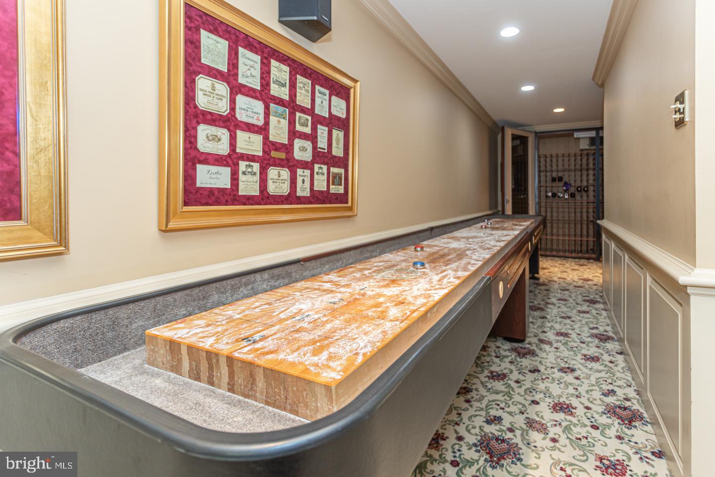 TIMBER KNOLL - Residential