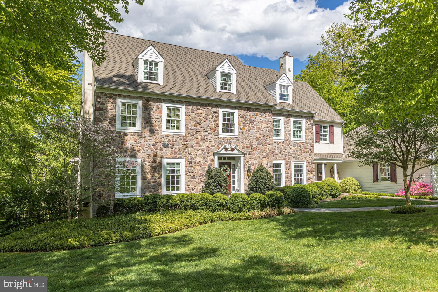 TIMBER KNOLL - Residential