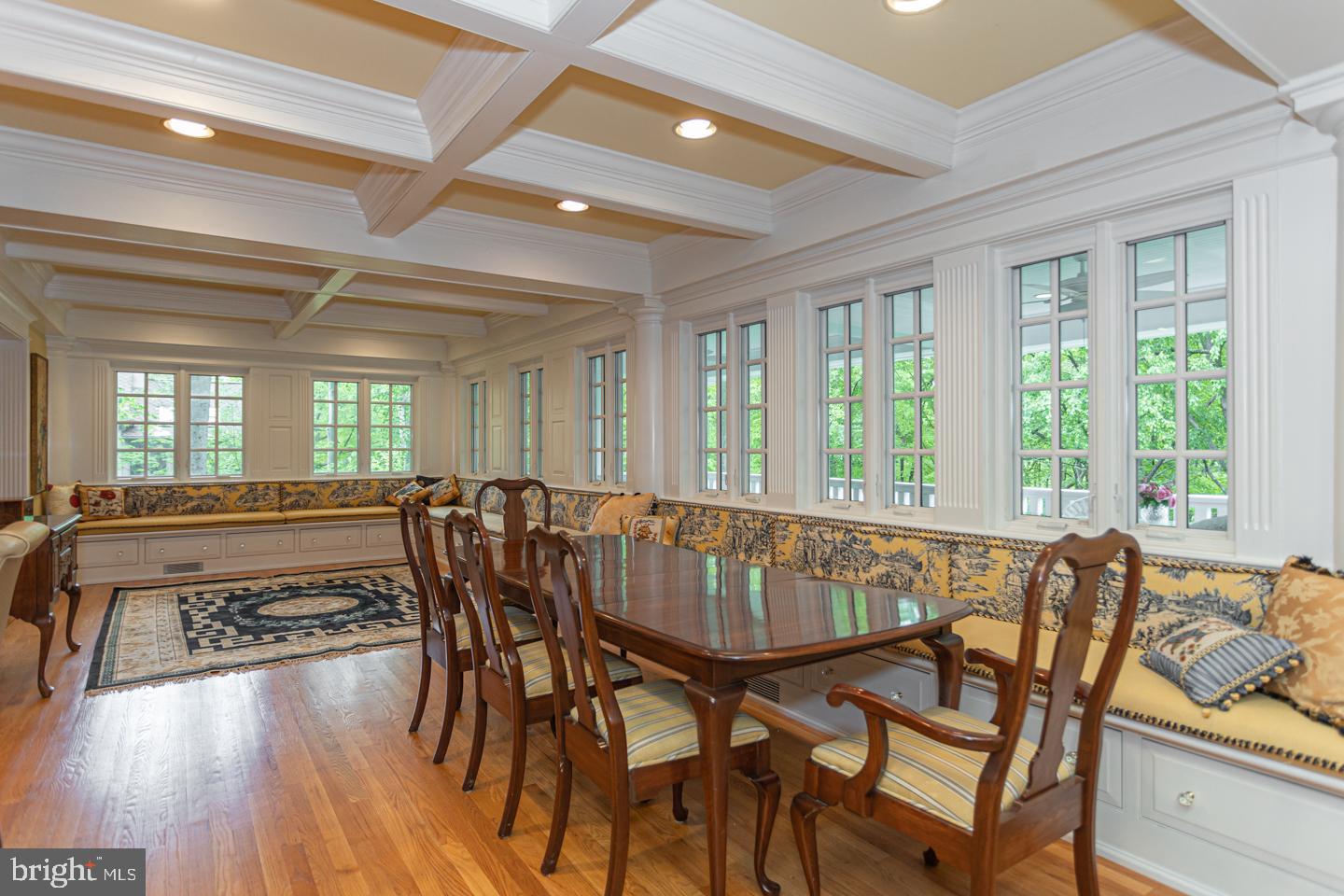 TIMBER KNOLL - Residential