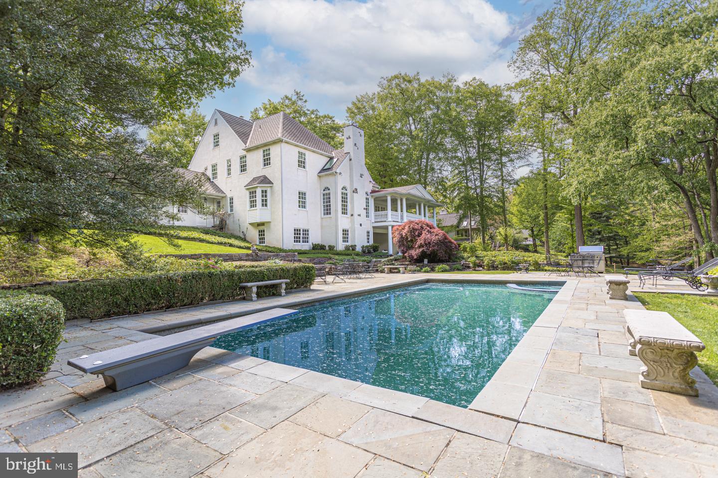 TIMBER KNOLL - Residential