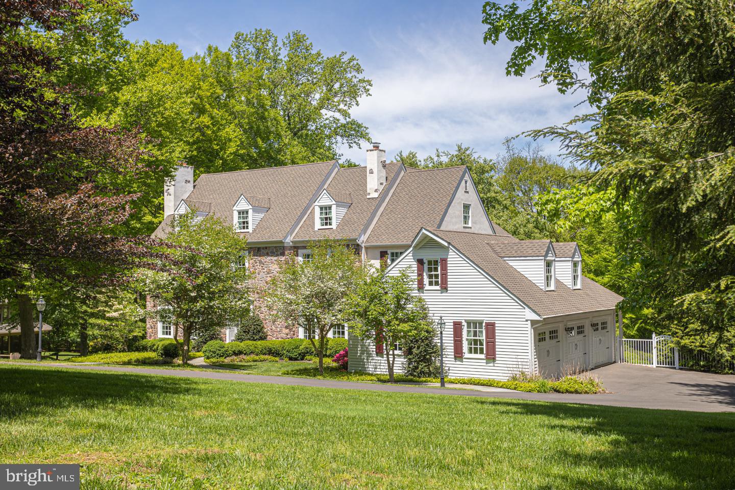 TIMBER KNOLL - Residential