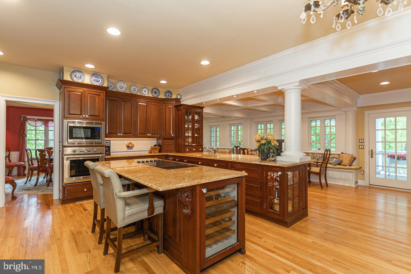 TIMBER KNOLL - Residential