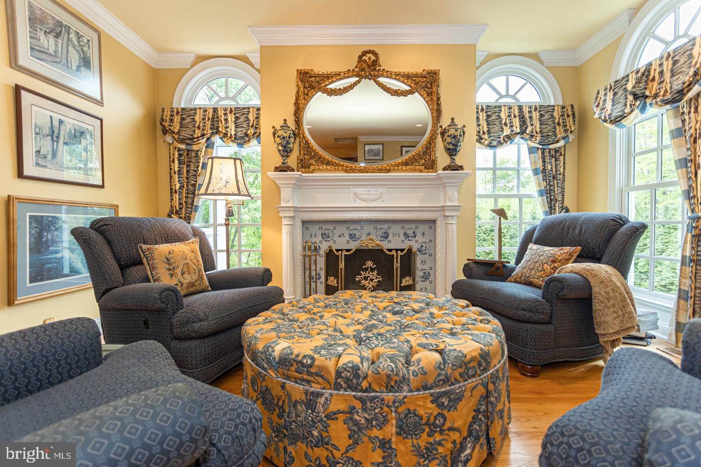 TIMBER KNOLL - Residential