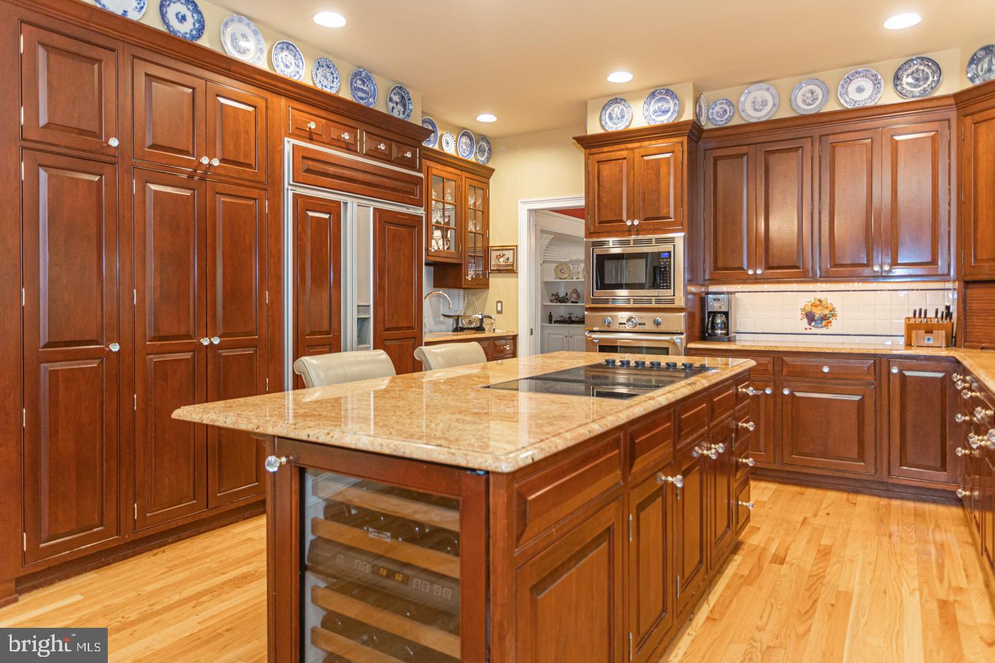 TIMBER KNOLL - Residential