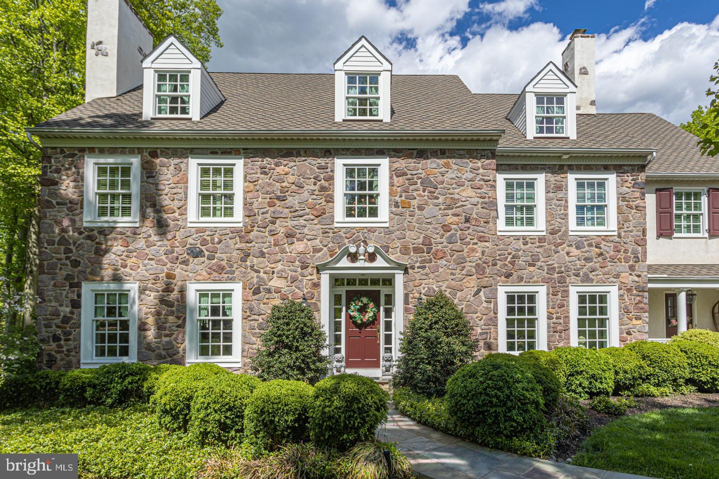 TIMBER KNOLL - Residential