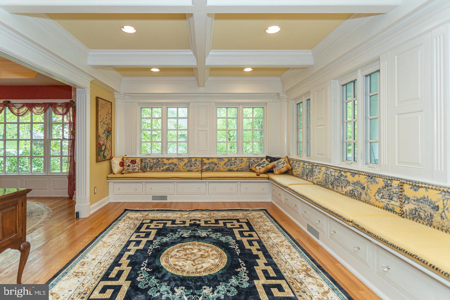 TIMBER KNOLL - Residential