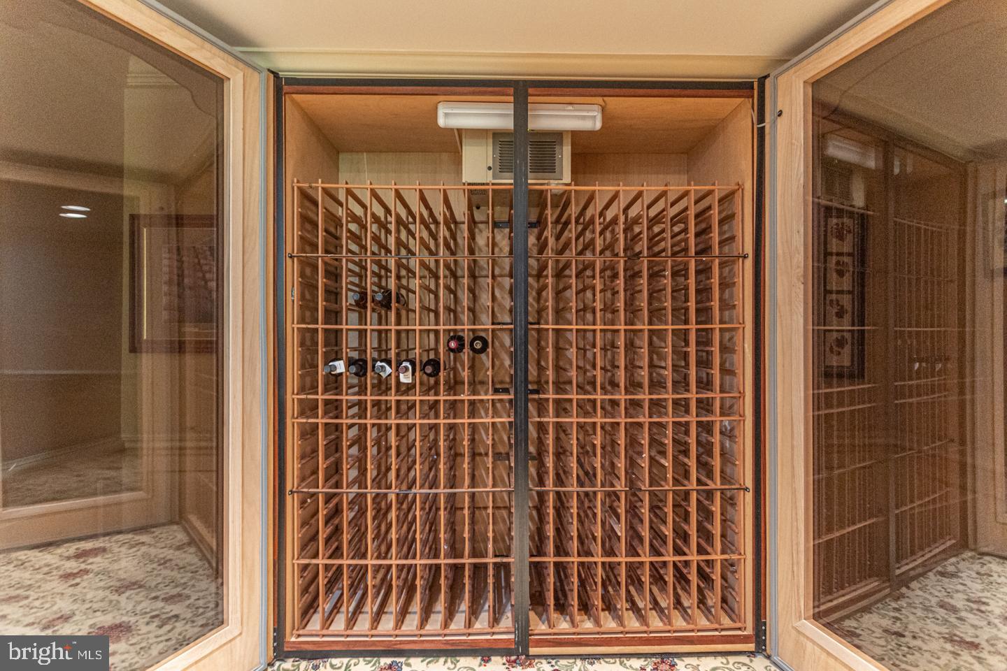 TIMBER KNOLL - Residential