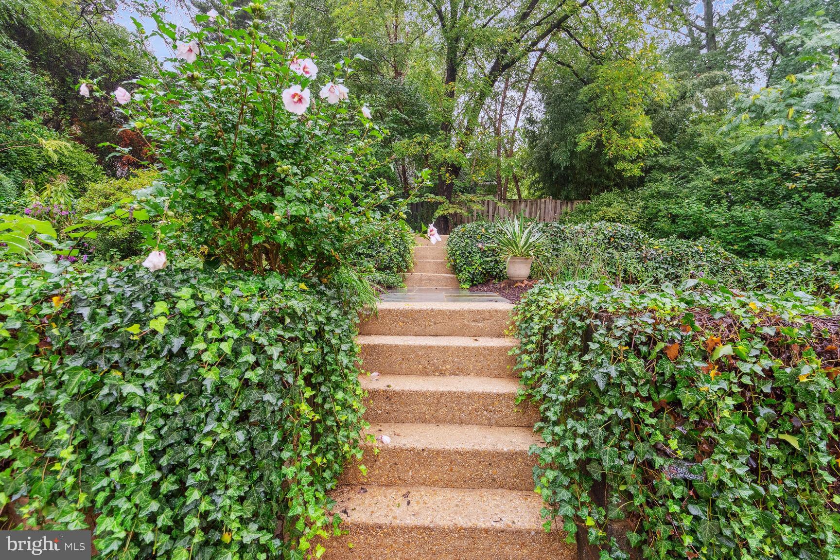 FOSTORIA - Residential