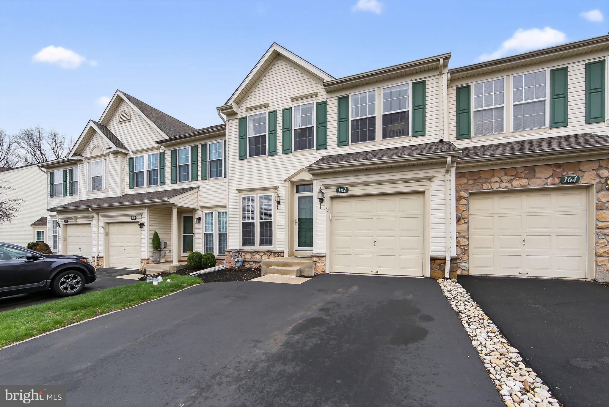 HERITAGE PARK - Residential