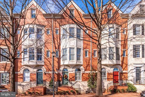 618 N PITT STREET ALEXANDRIA VA 22314