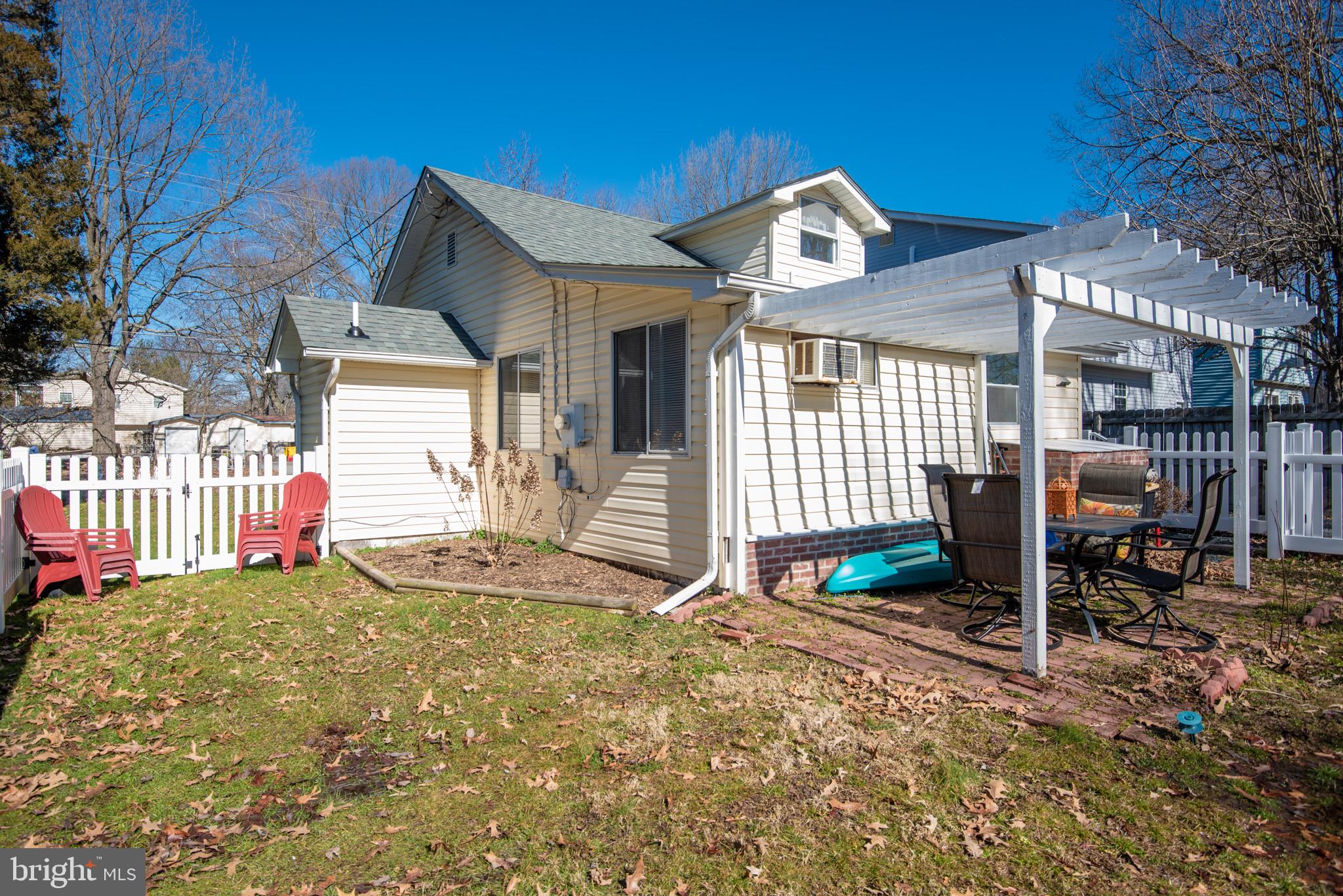 AVALON SHORES - Residential