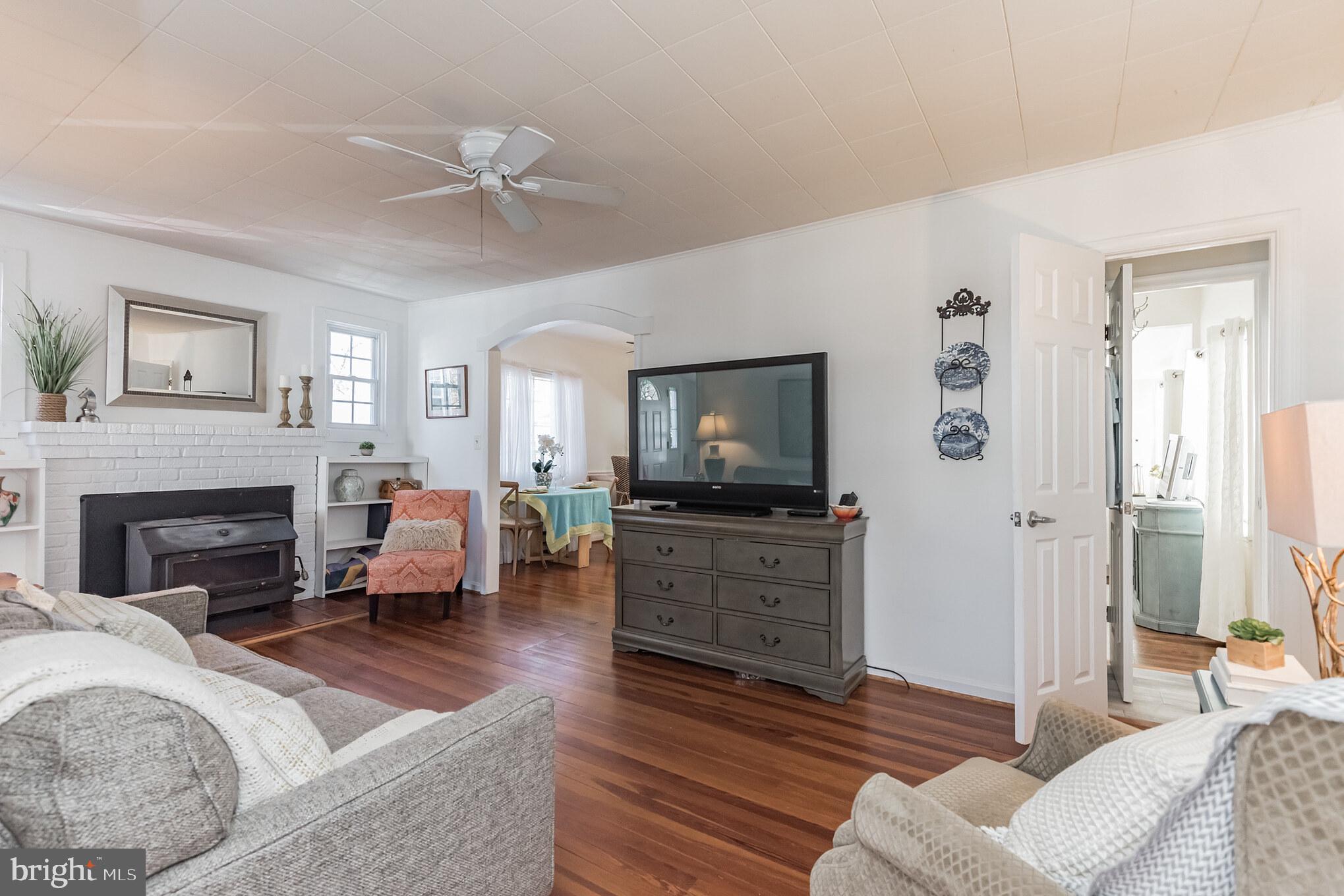 AVALON SHORES - Residential