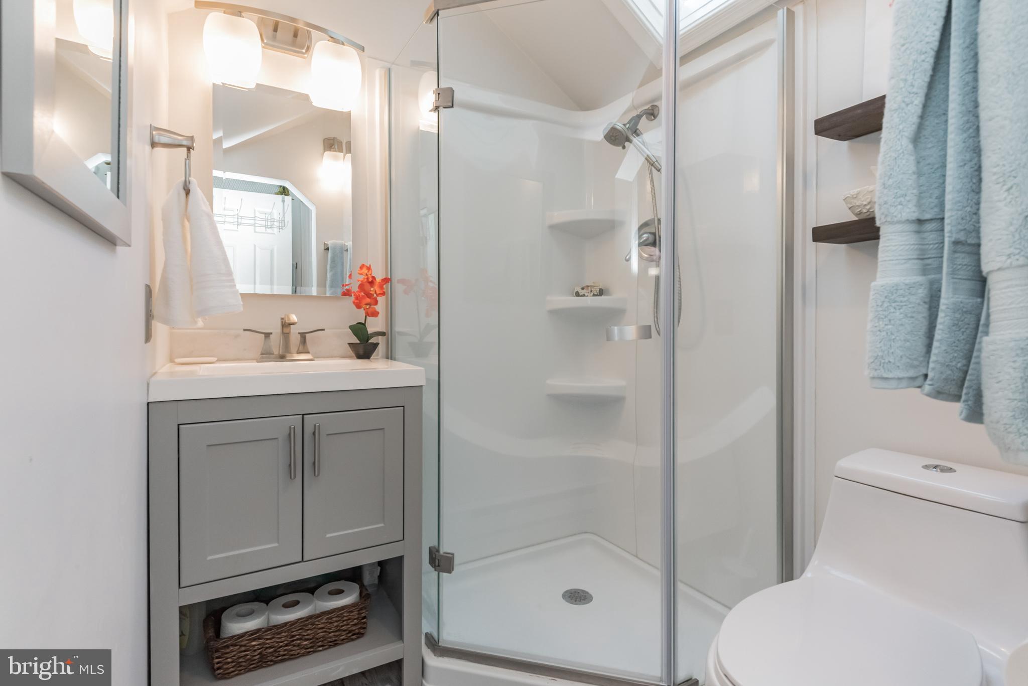 AVALON SHORES - Residential