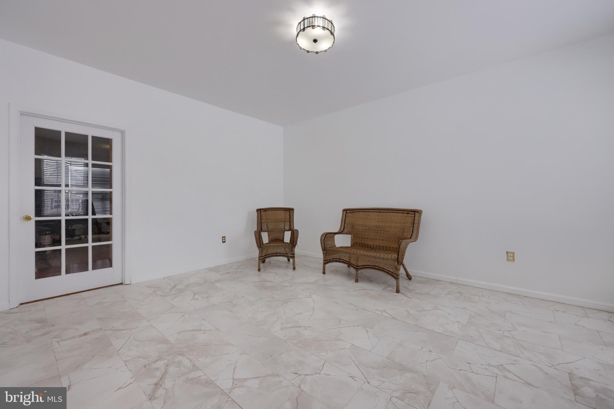 HIGH MEADOW - Residential