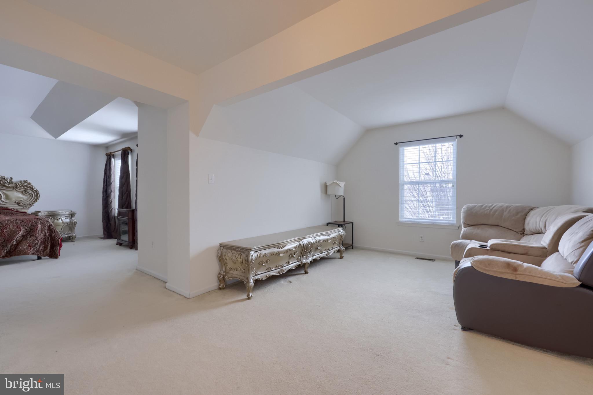 HIGH MEADOW - Residential