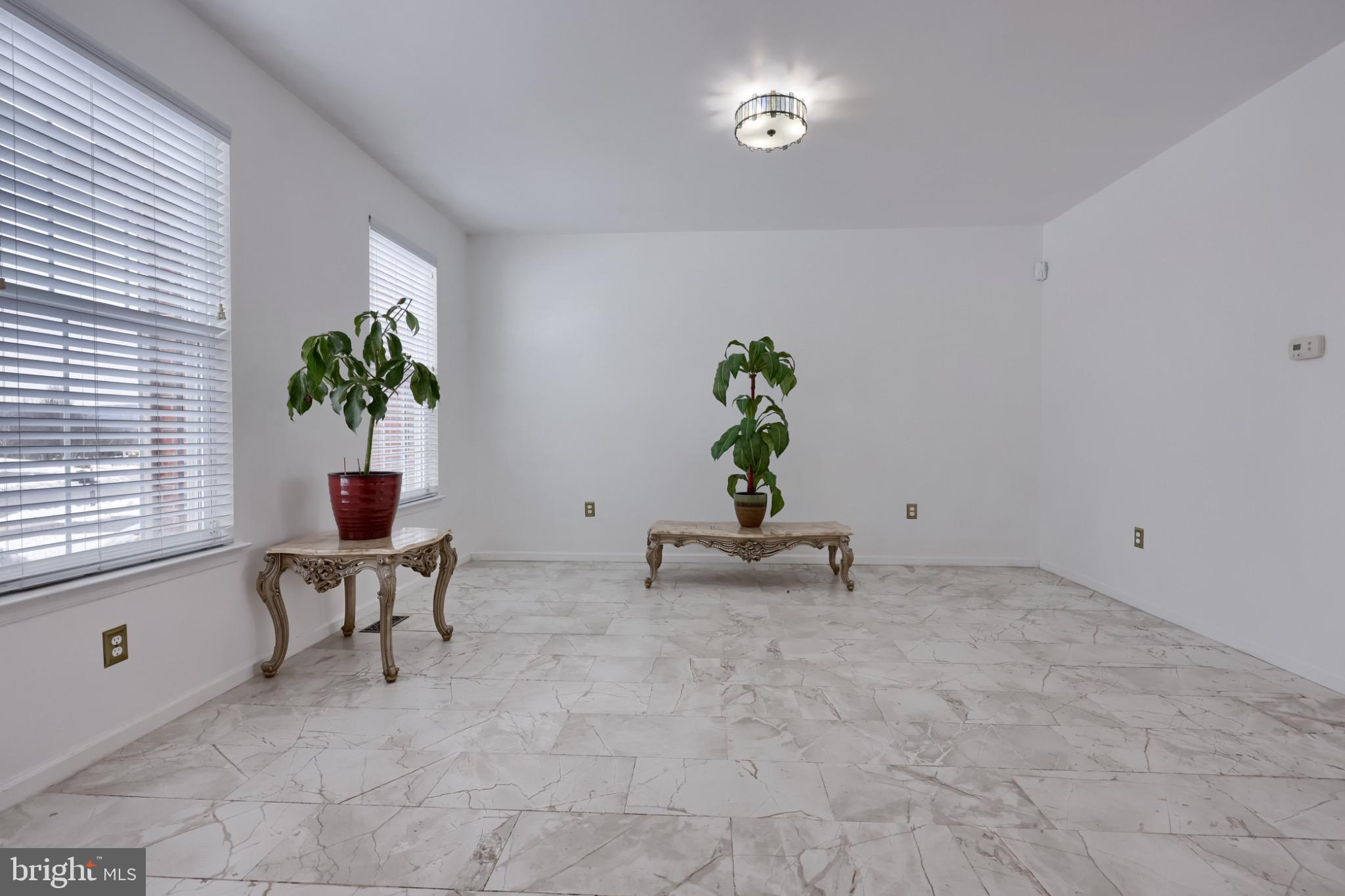 HIGH MEADOW - Residential