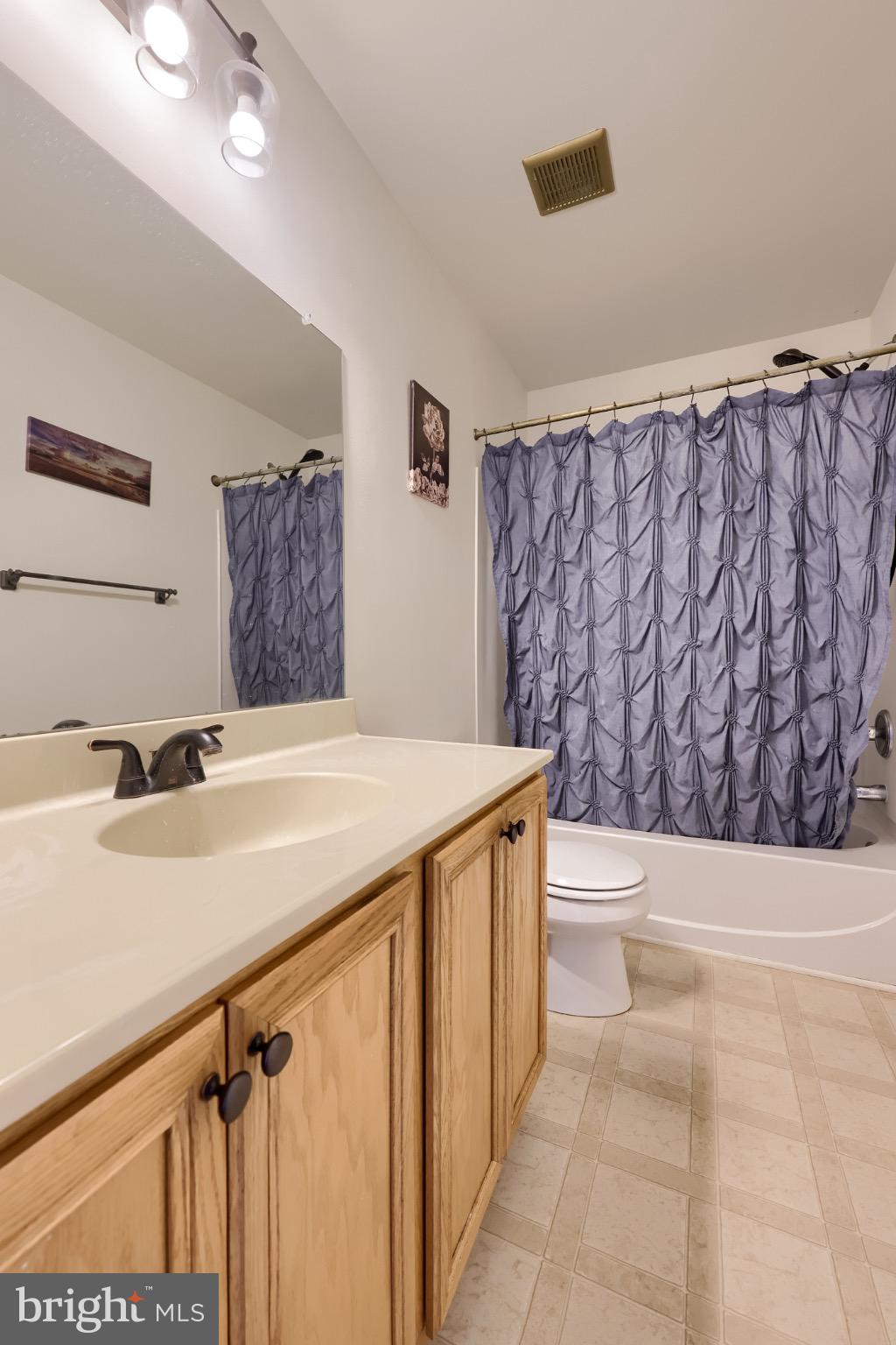 HIGH MEADOW - Residential