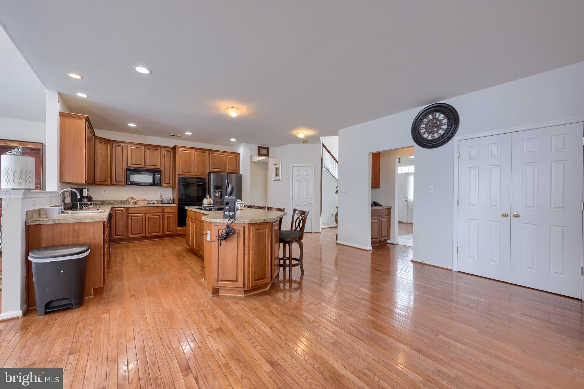 HIGH MEADOW - Residential