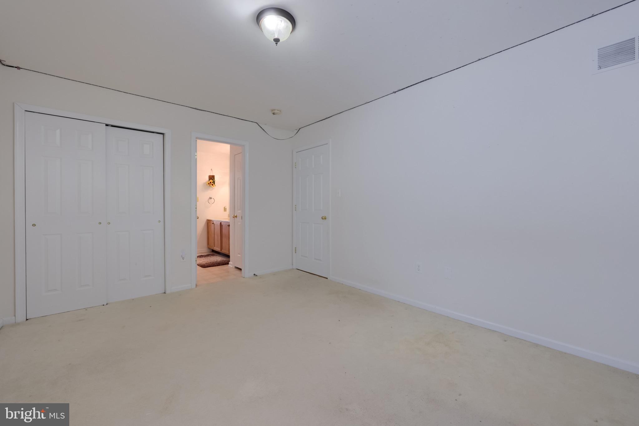 HIGH MEADOW - Residential