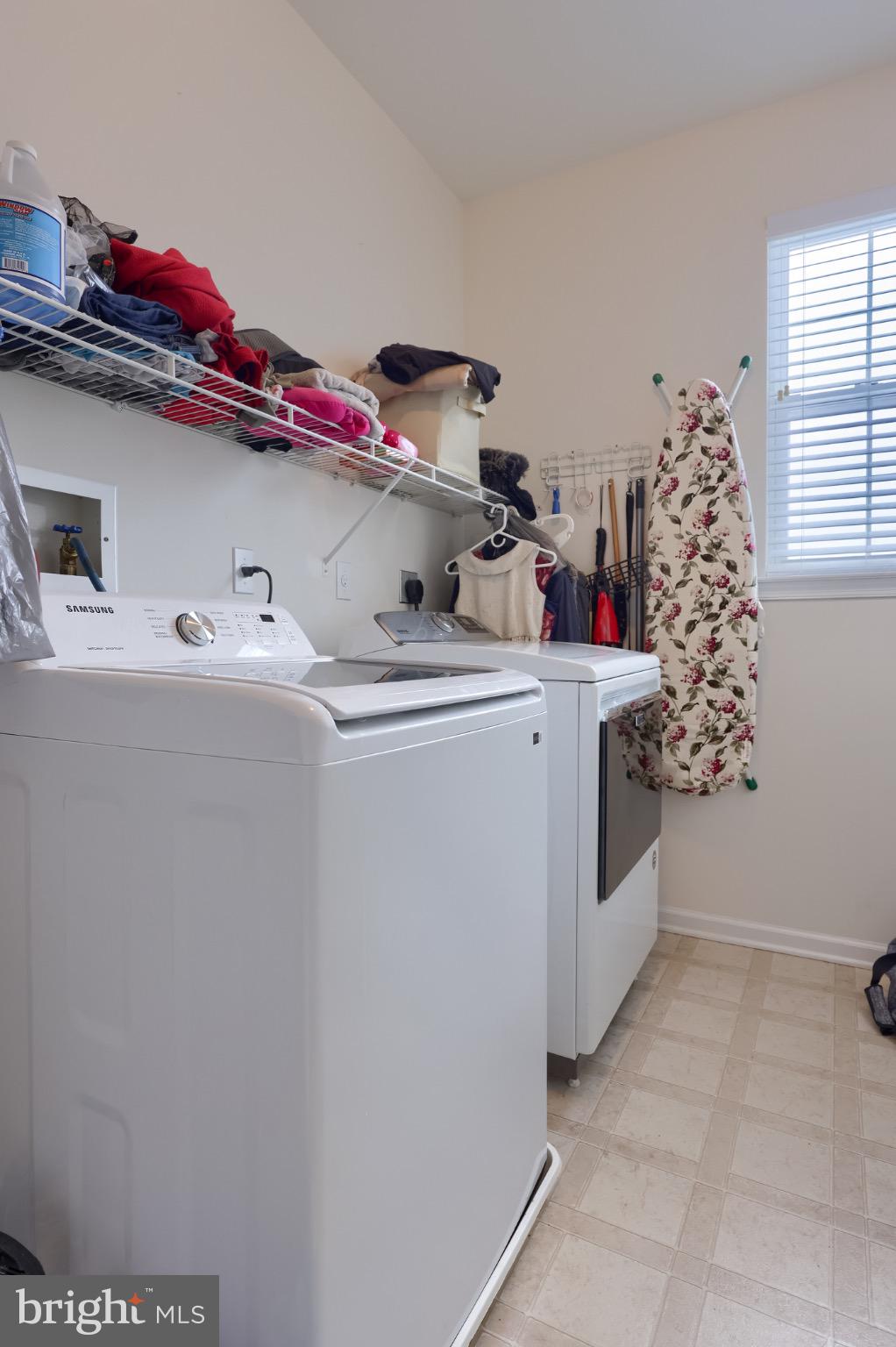 HIGH MEADOW - Residential