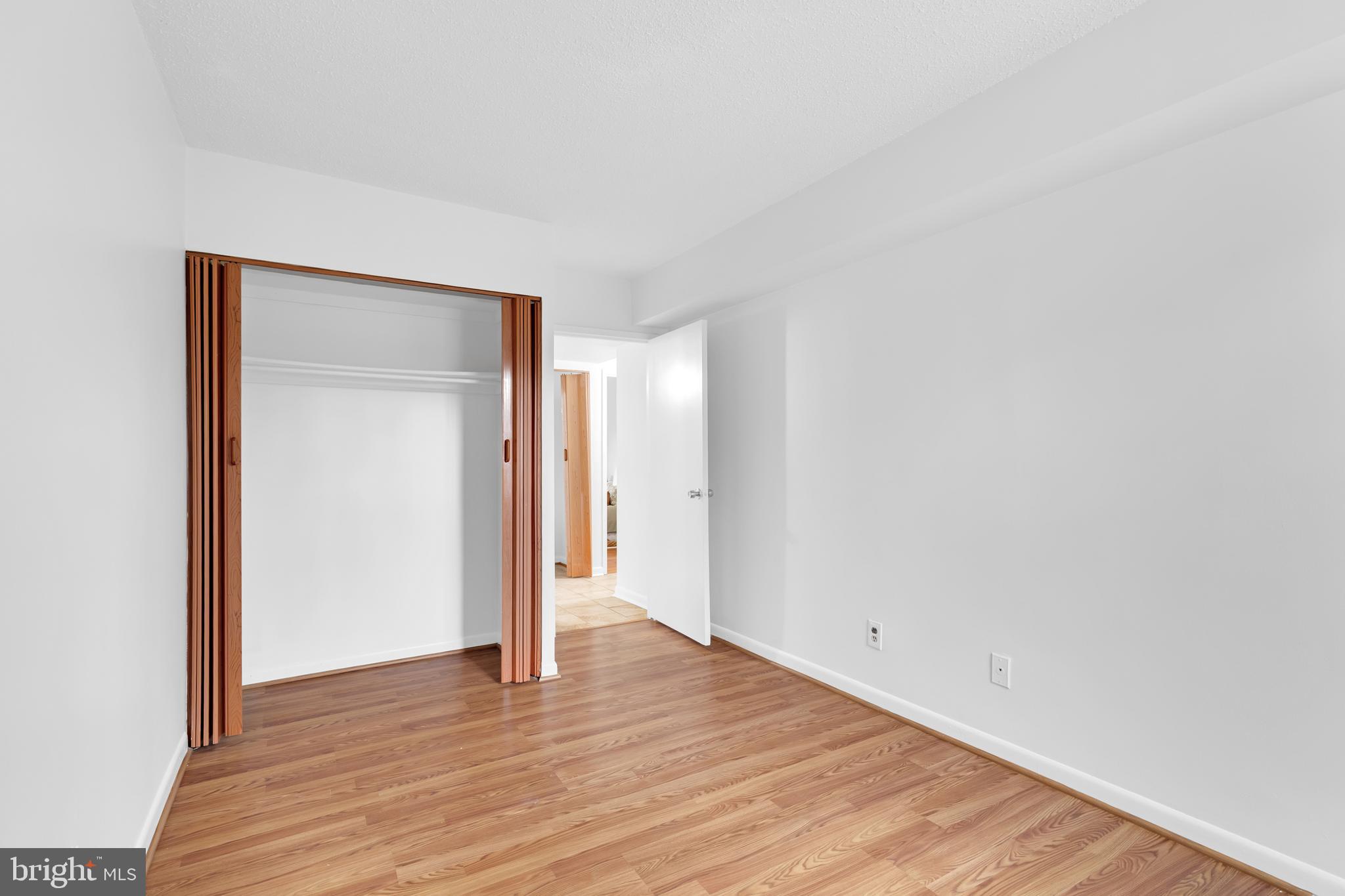 SHADOWOOD - Residential