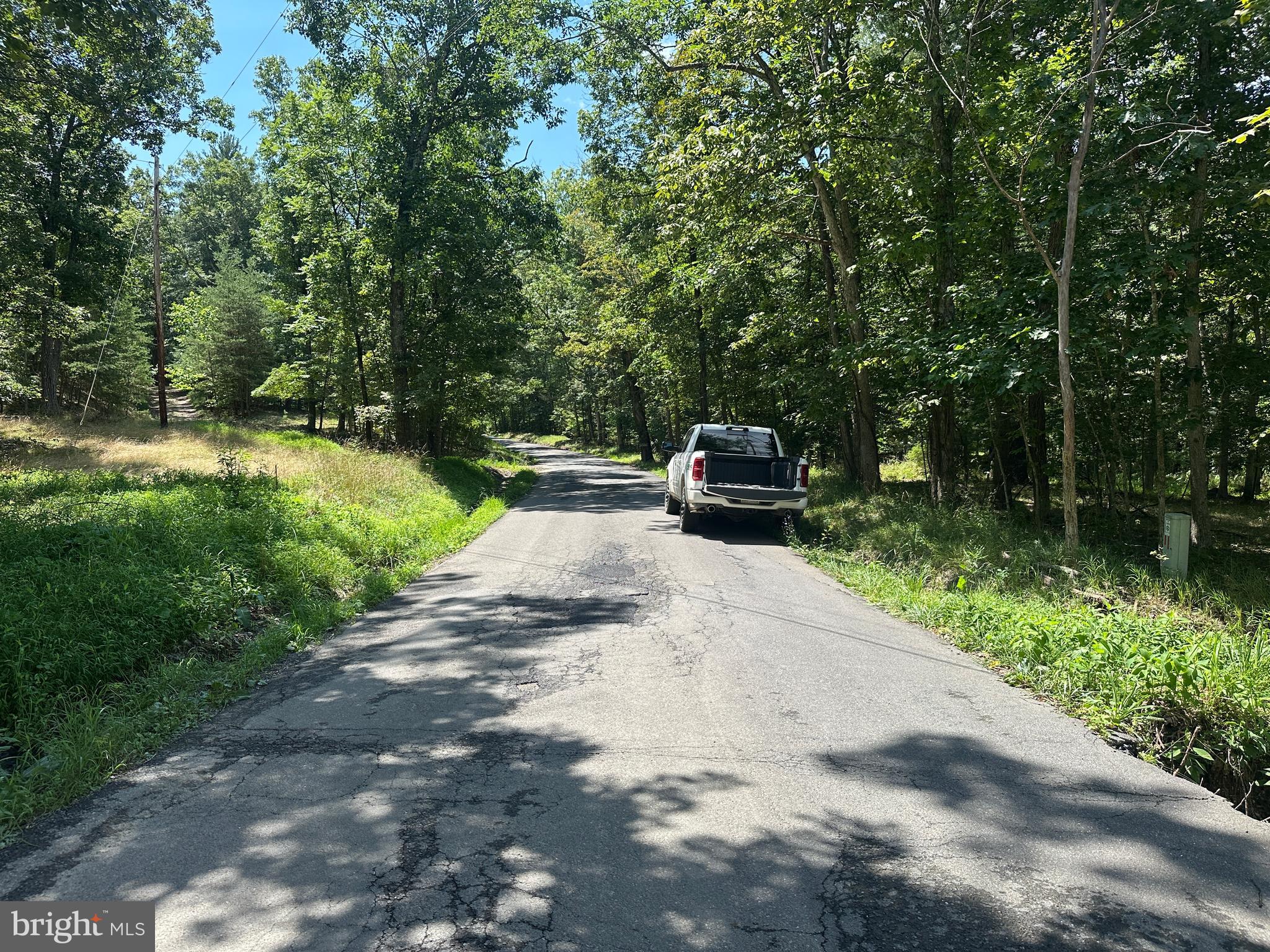9 ACRES ON FALLS ROAD