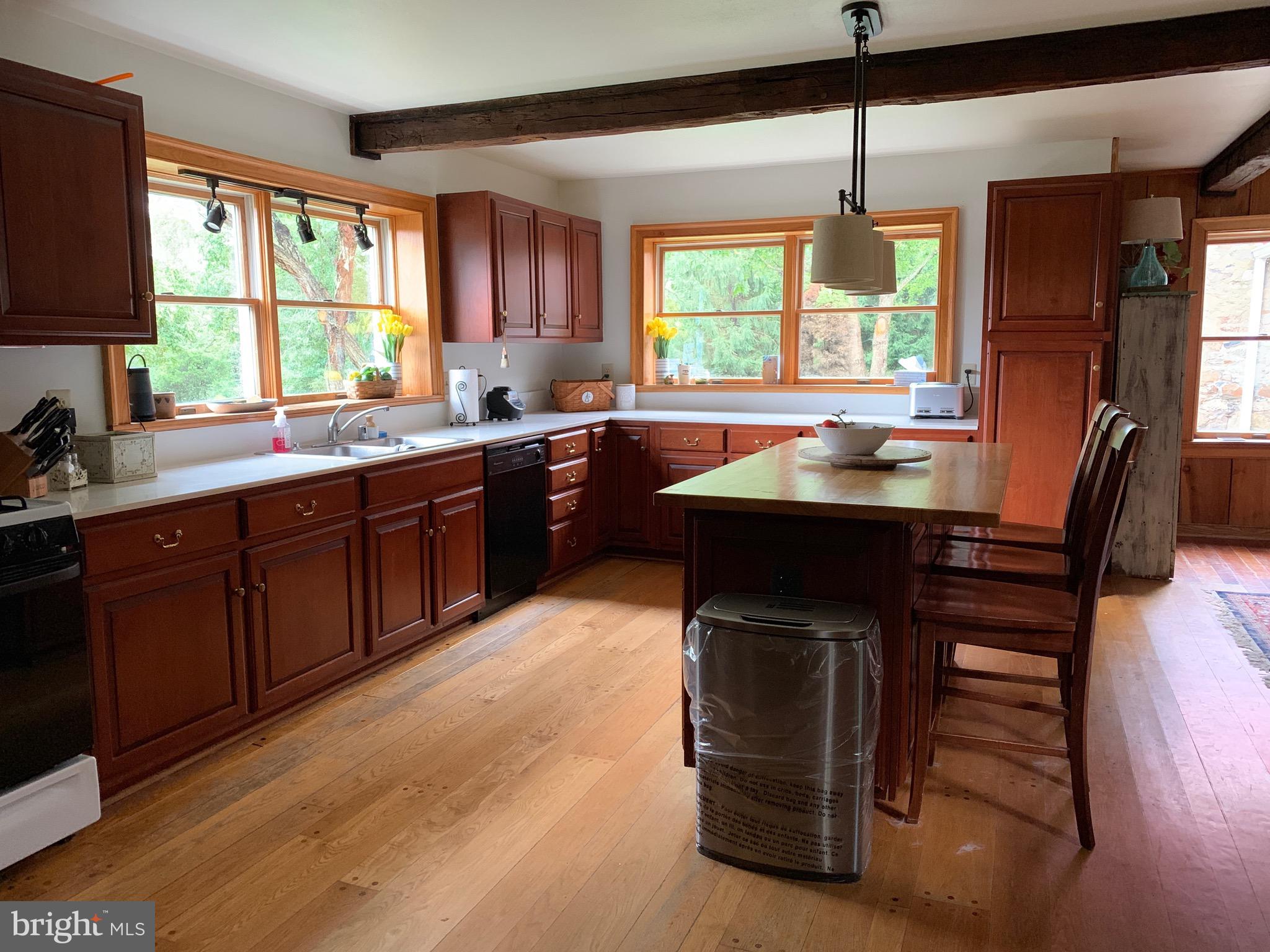 23171 CARTERS FARM LANE