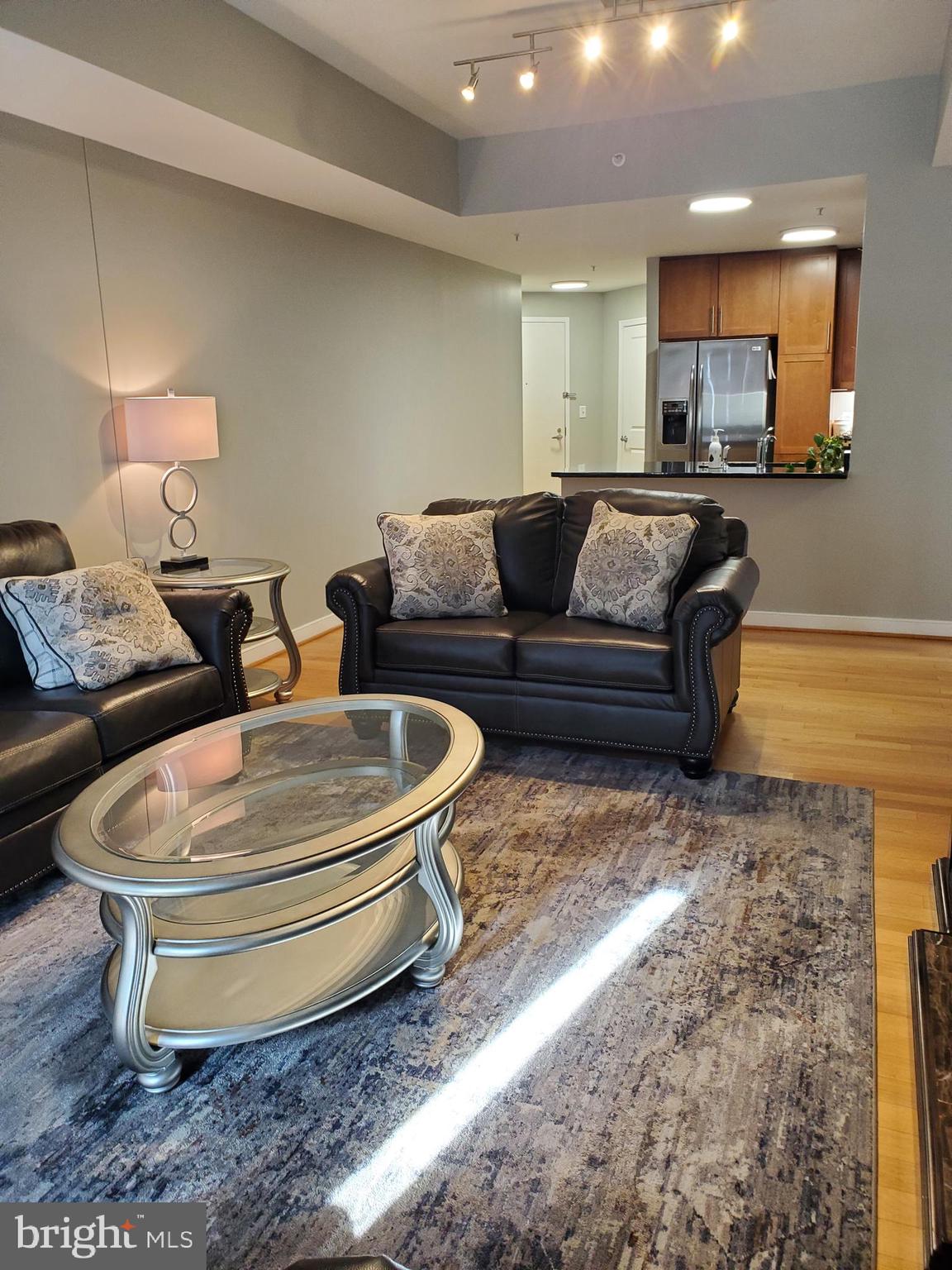 NATIONAL HARBOR - Residential Lease