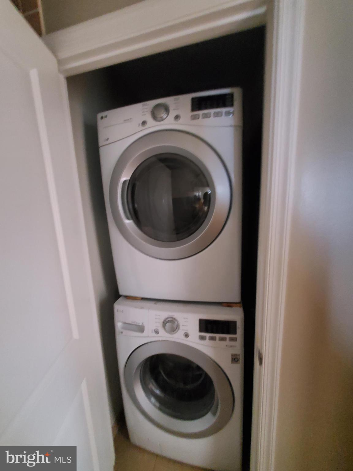 NATIONAL HARBOR - Residential Lease